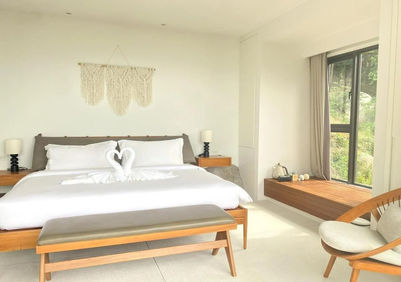 Bed in Anzhu Seamate Villa Samui