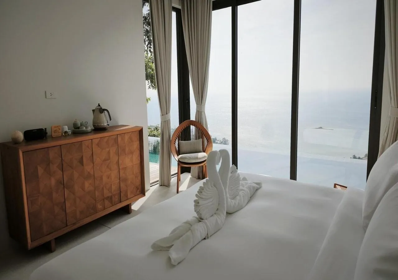 Bed in Anzhu Seamate Villa Samui