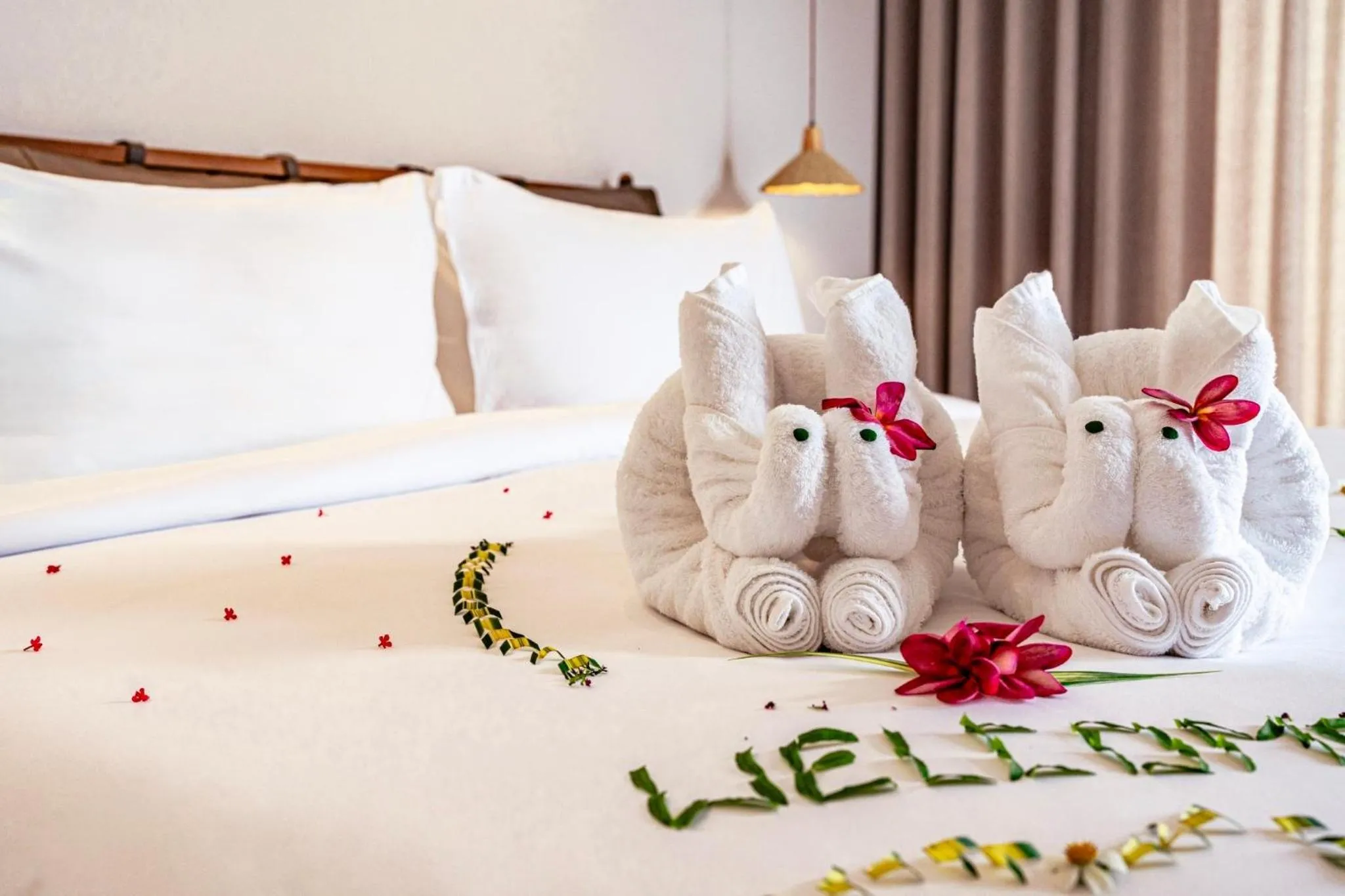 Bed in Anzhu Seamate Villa Samui