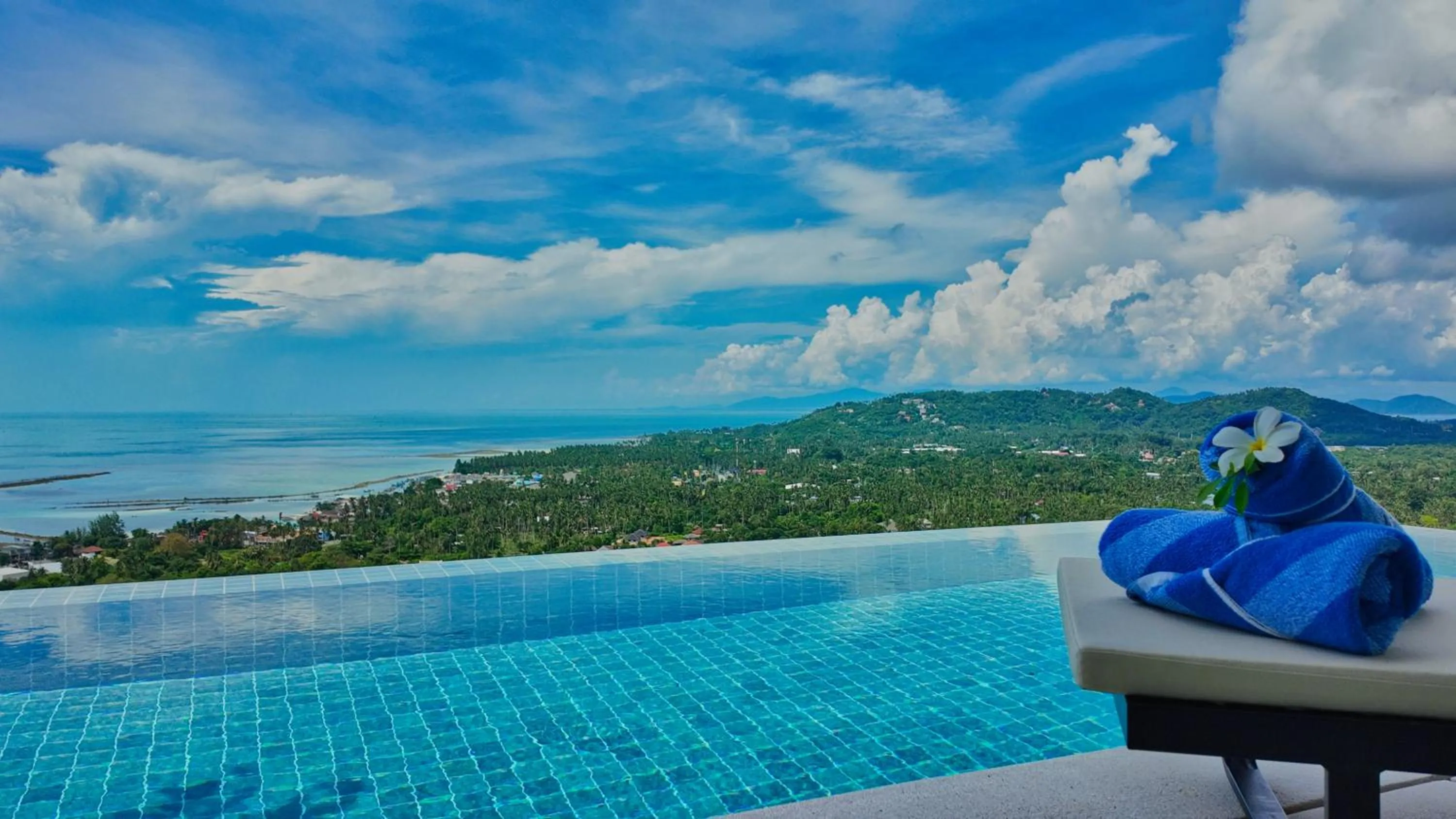 Swimming pool in Anzhu Seamate Villa Samui