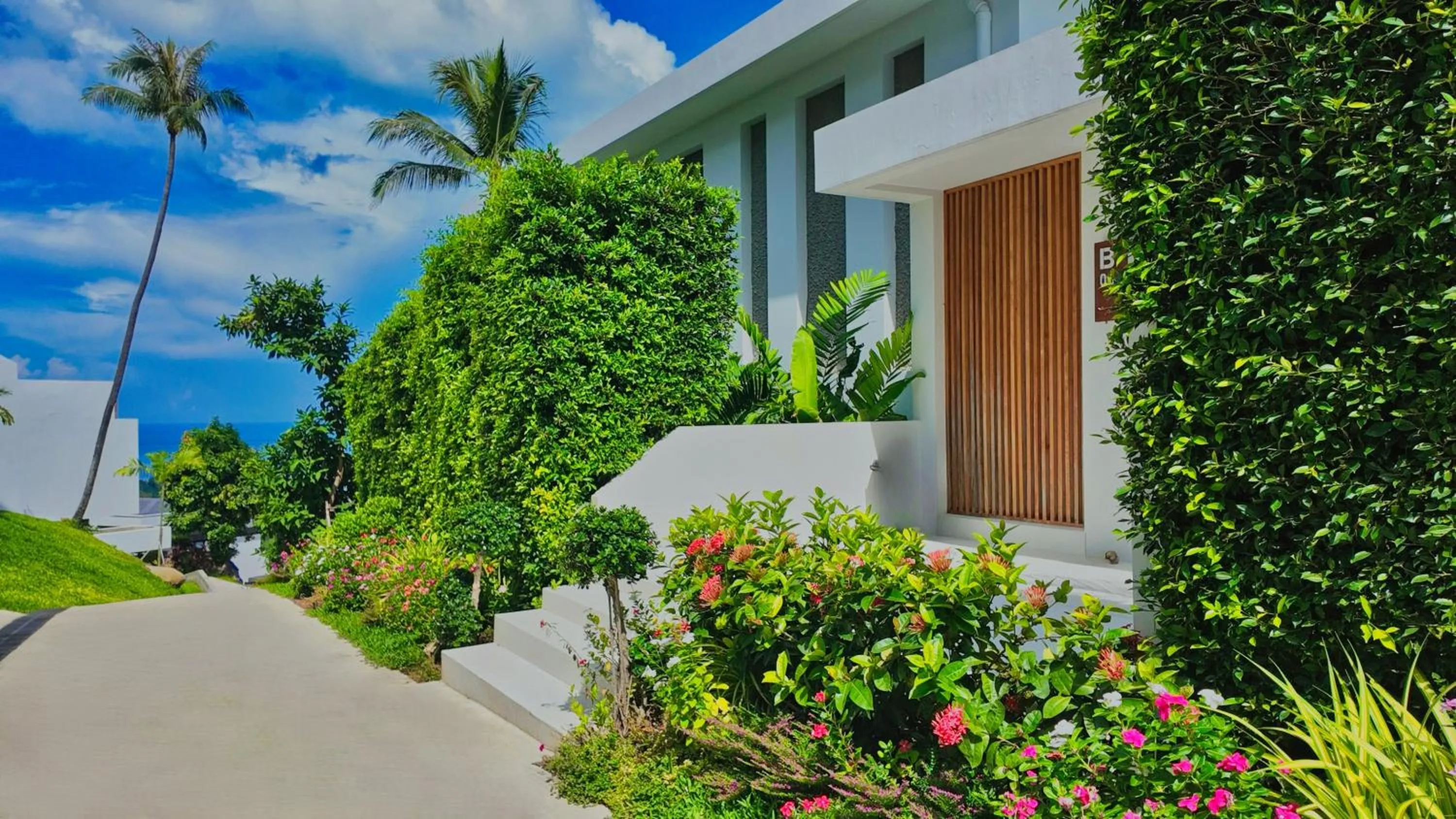 Facade/entrance in Anzhu Seamate Villa Samui