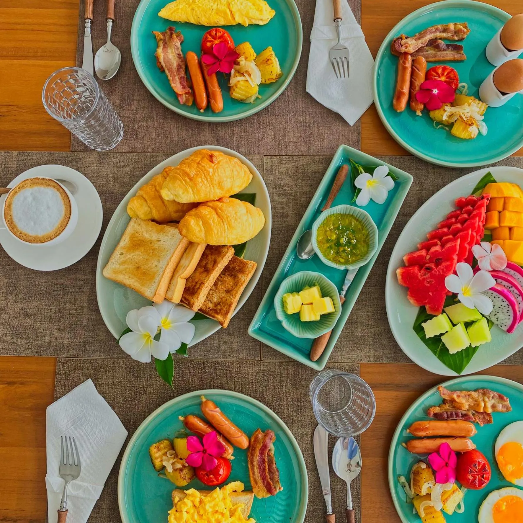 Breakfast in Anzhu Seamate Villa Samui