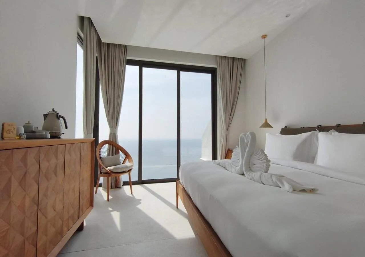 Bed in Anzhu Seamate Villa Samui