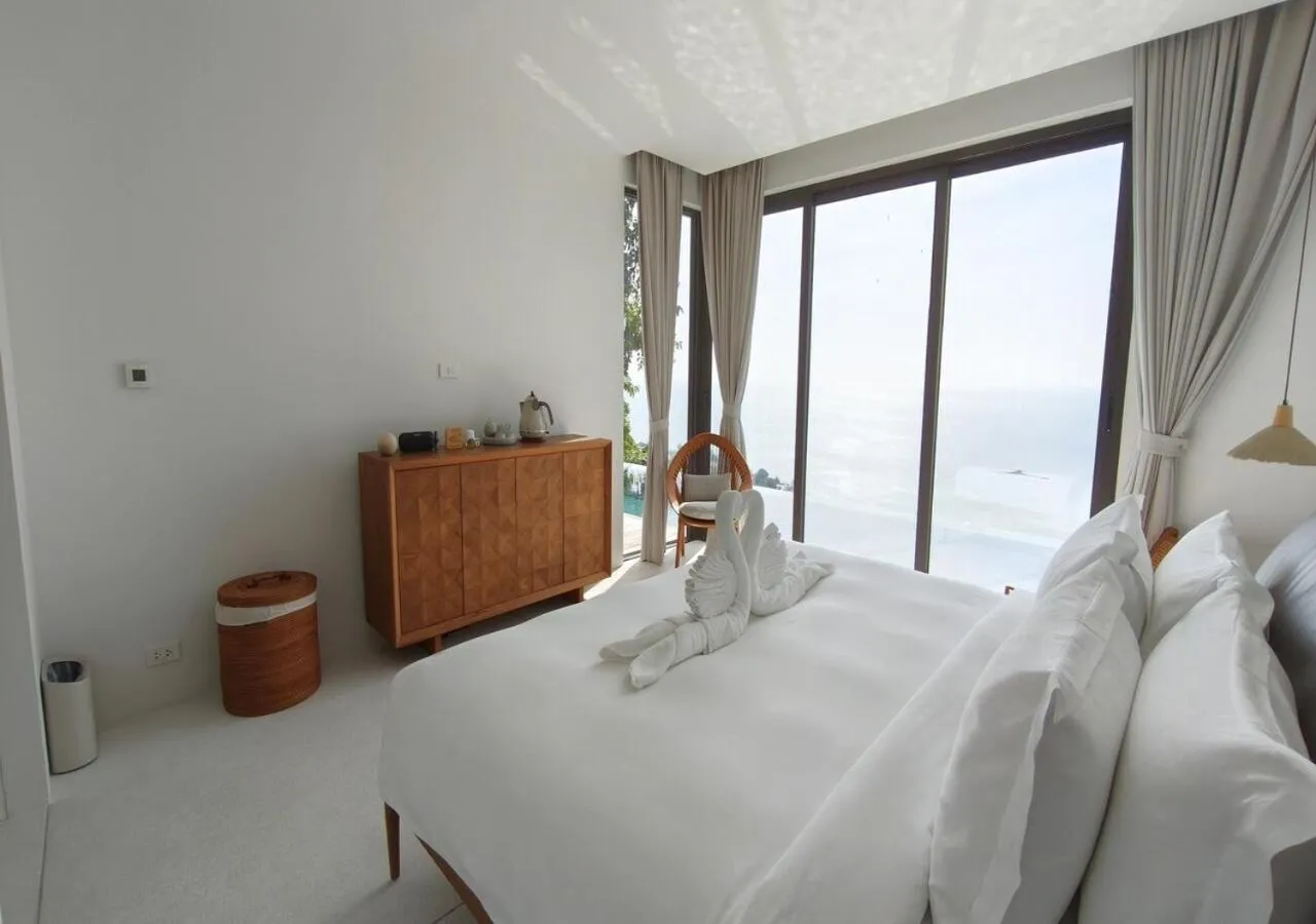 Bed in Anzhu Seamate Villa Samui