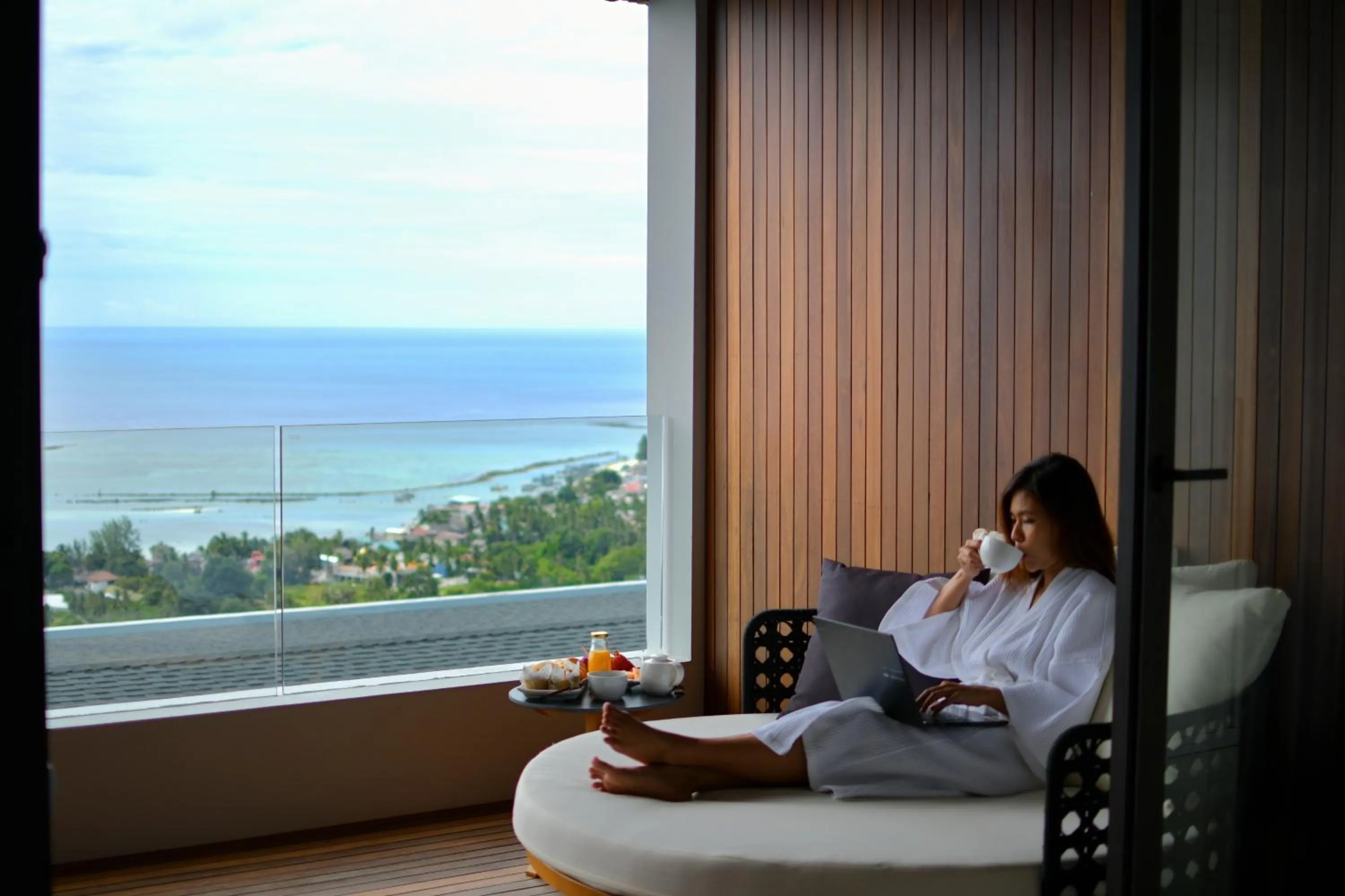 People in Anzhu Seamate Villa Samui