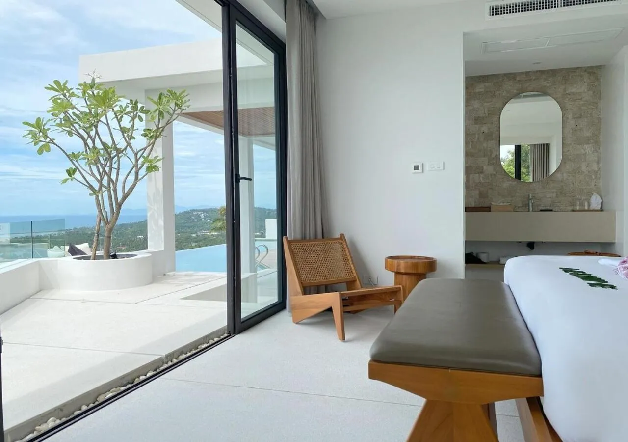 Bed in Anzhu Seamate Villa Samui