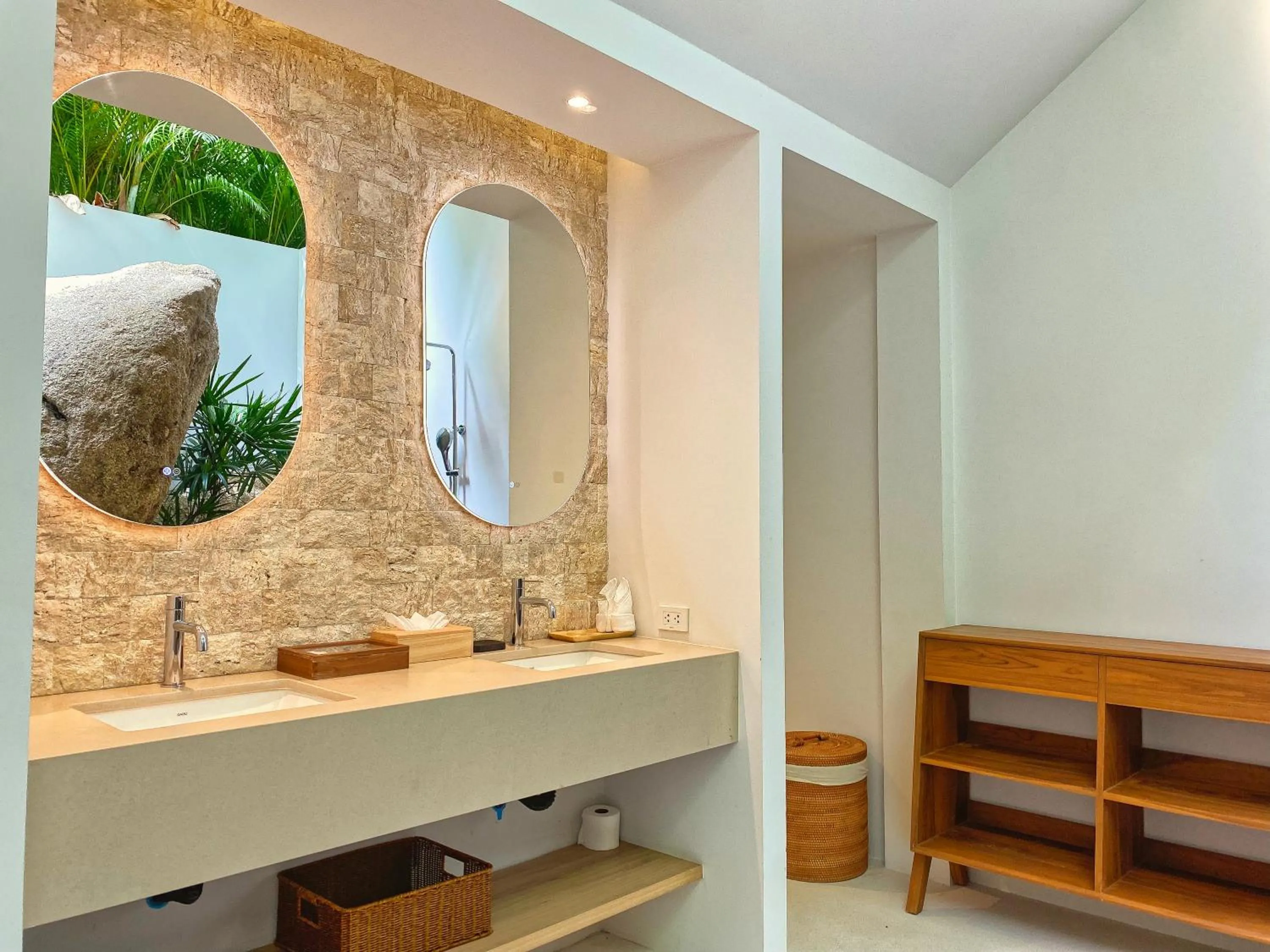 Bathroom in Anzhu Seamate Villa Samui