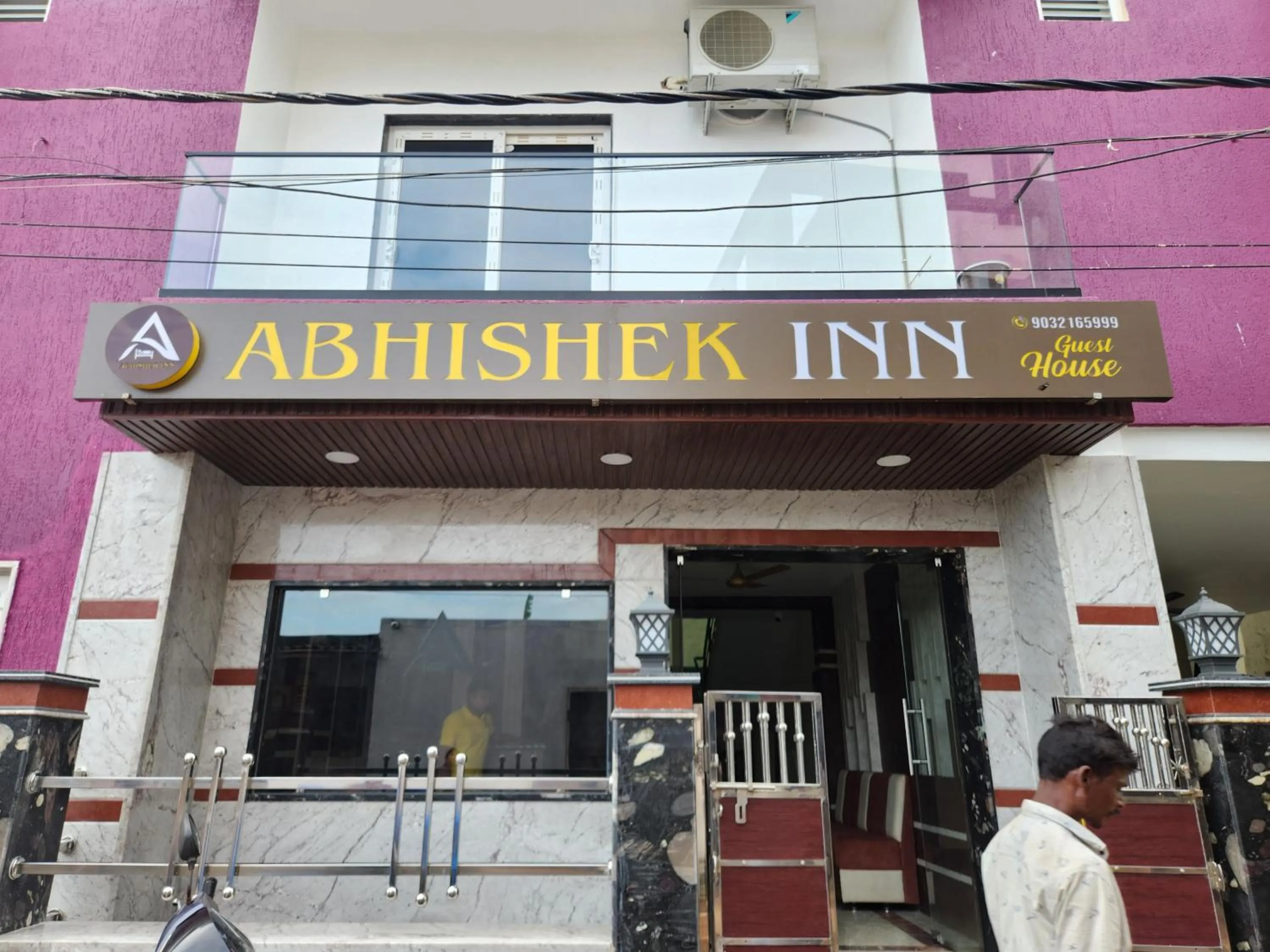 HOTEL ABHISHEK inn
