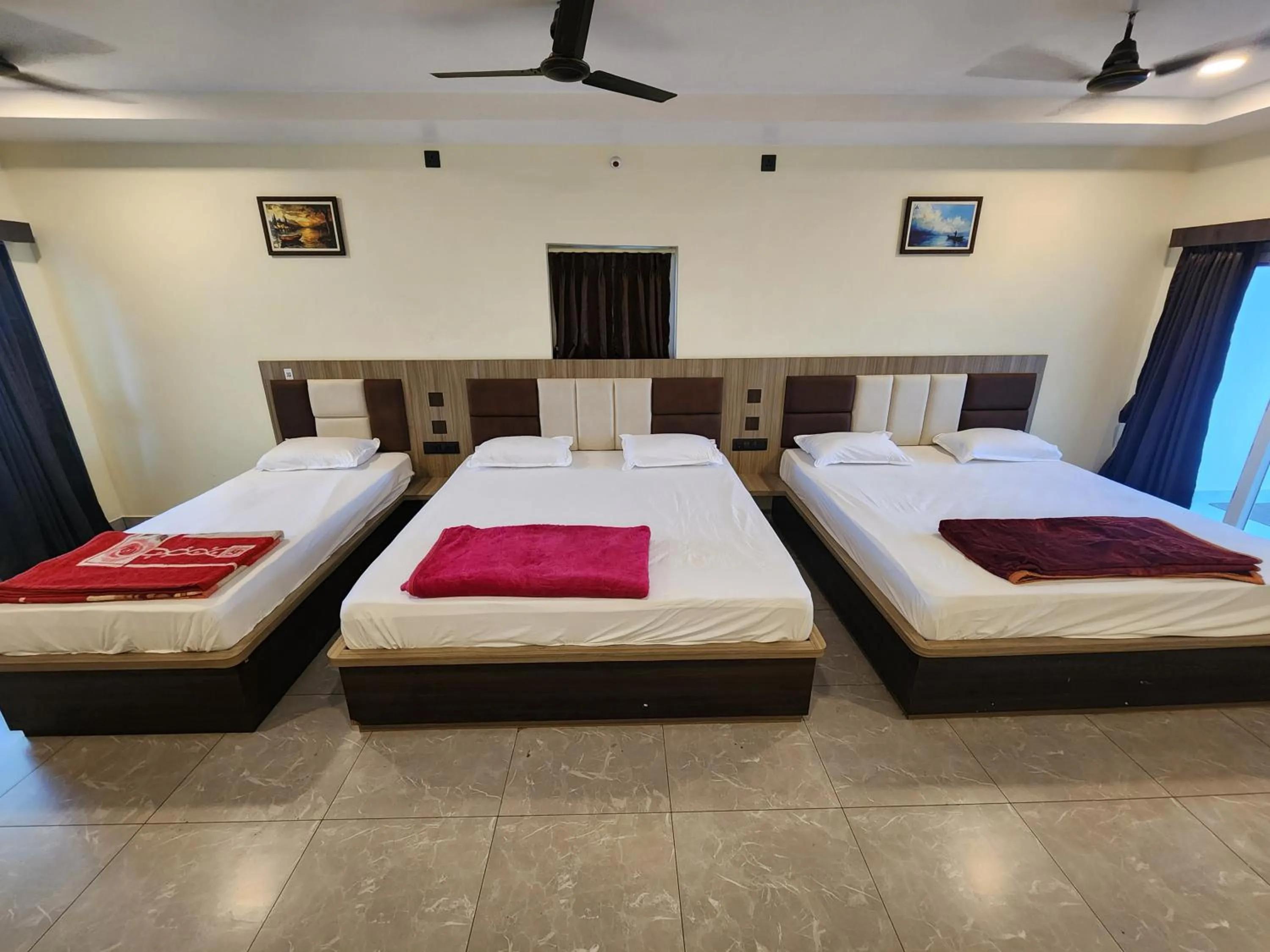 HOTEL ABHISHEK inn