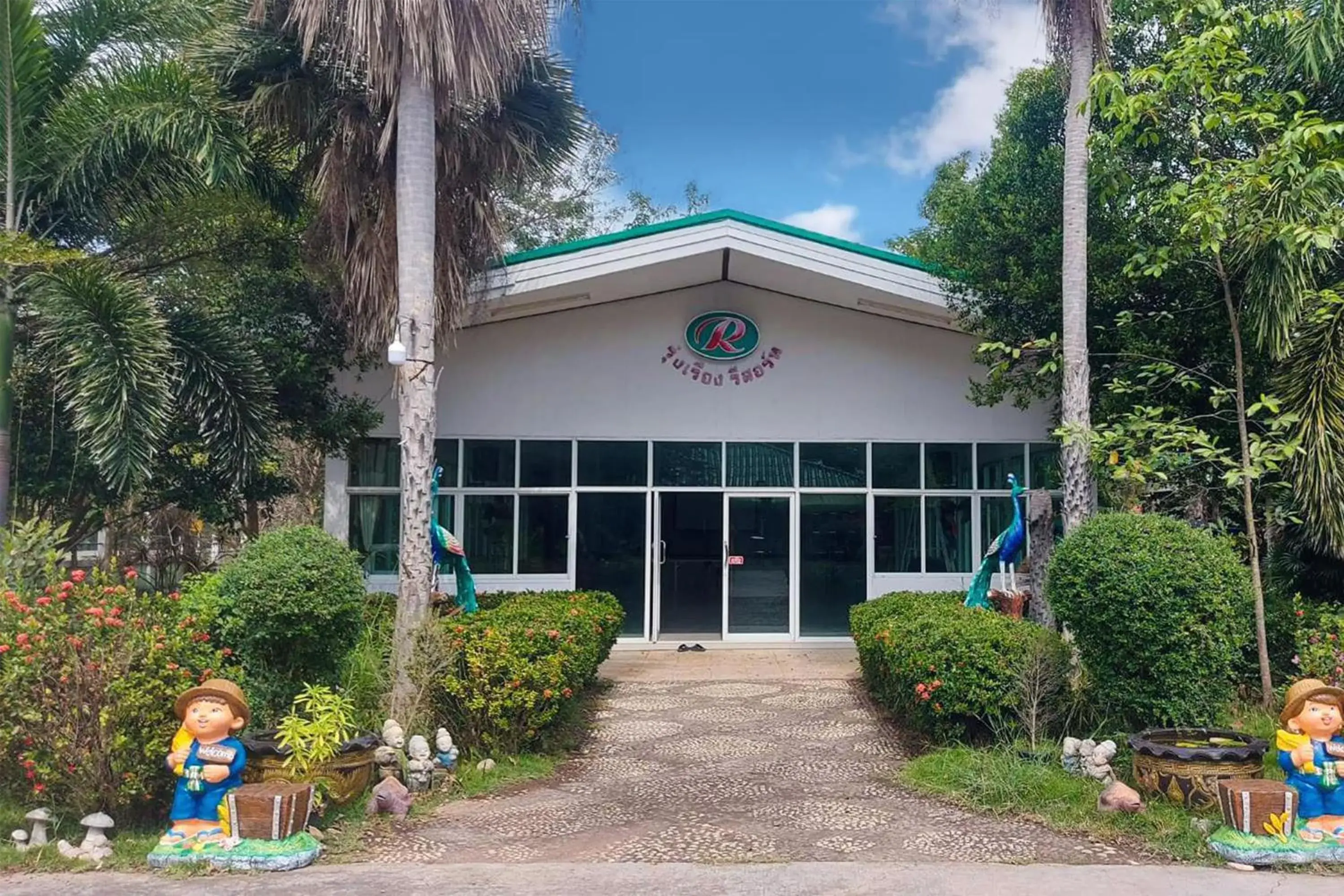 Property building in Rung Rueng Resort Property building in Rung Rueng Resort