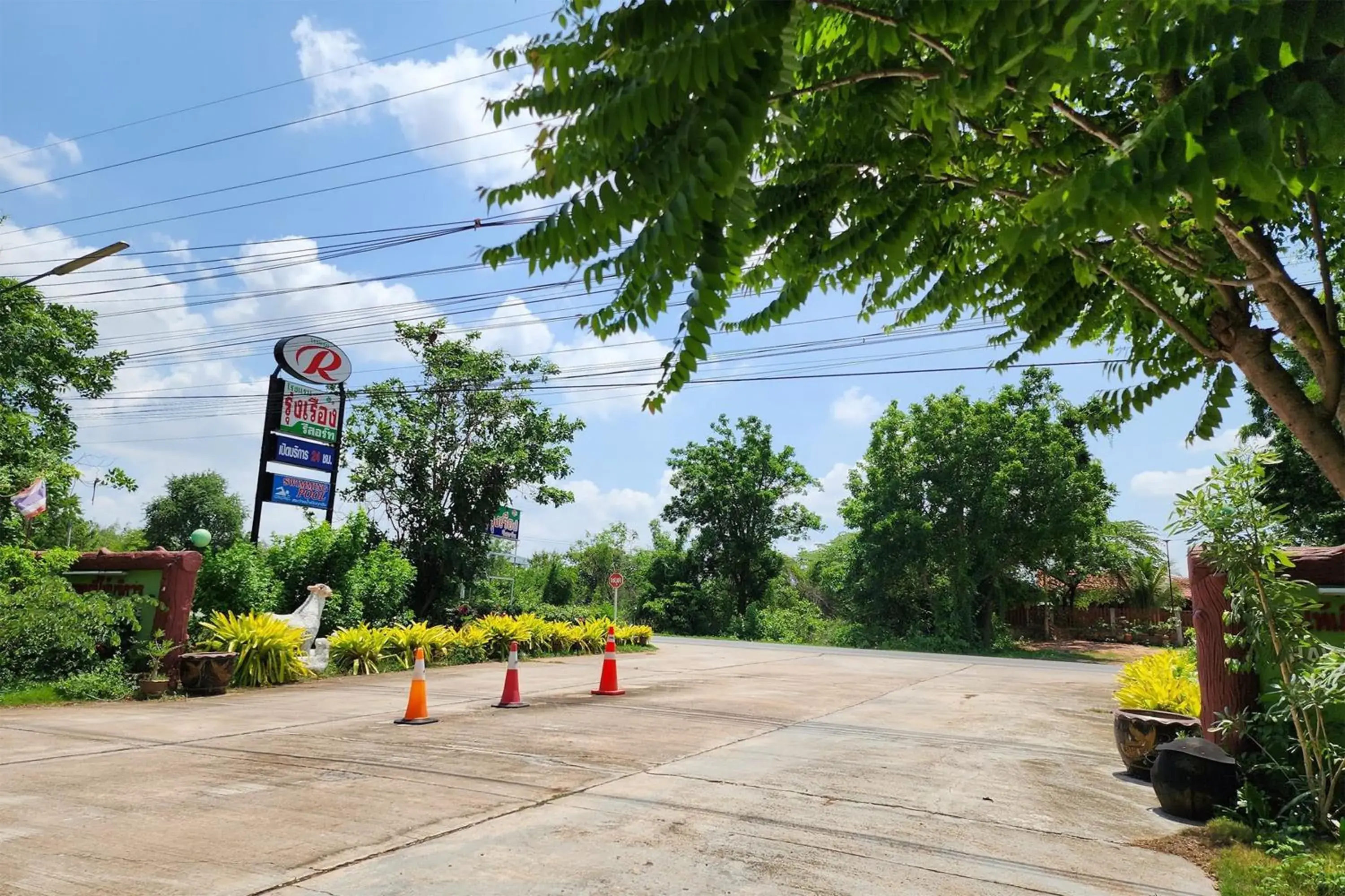 Street view in Rung Rueng Resort Street view in Rung Rueng Resort