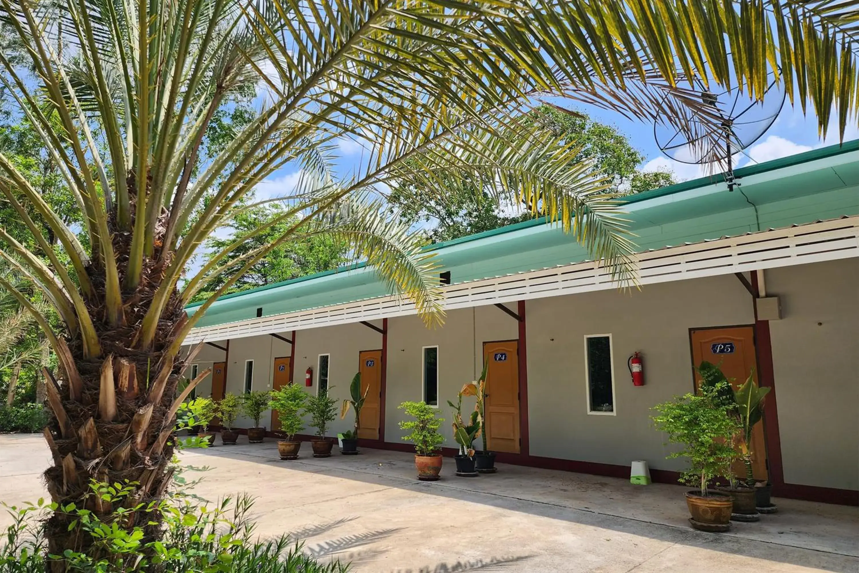 Property building in Rung Rueng Resort Property building in Rung Rueng Resort