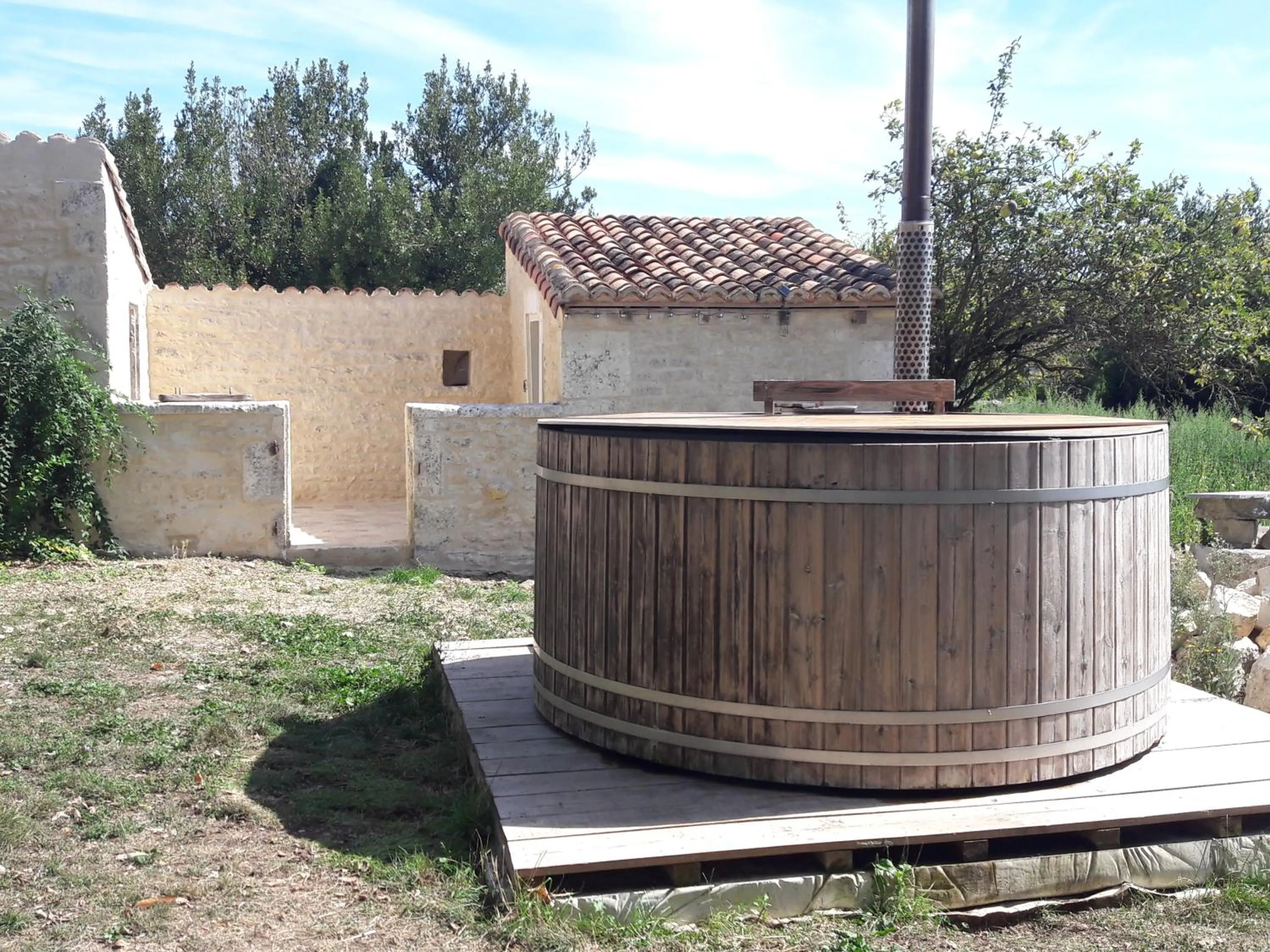 Public Bath in Le Dojo du Plessis