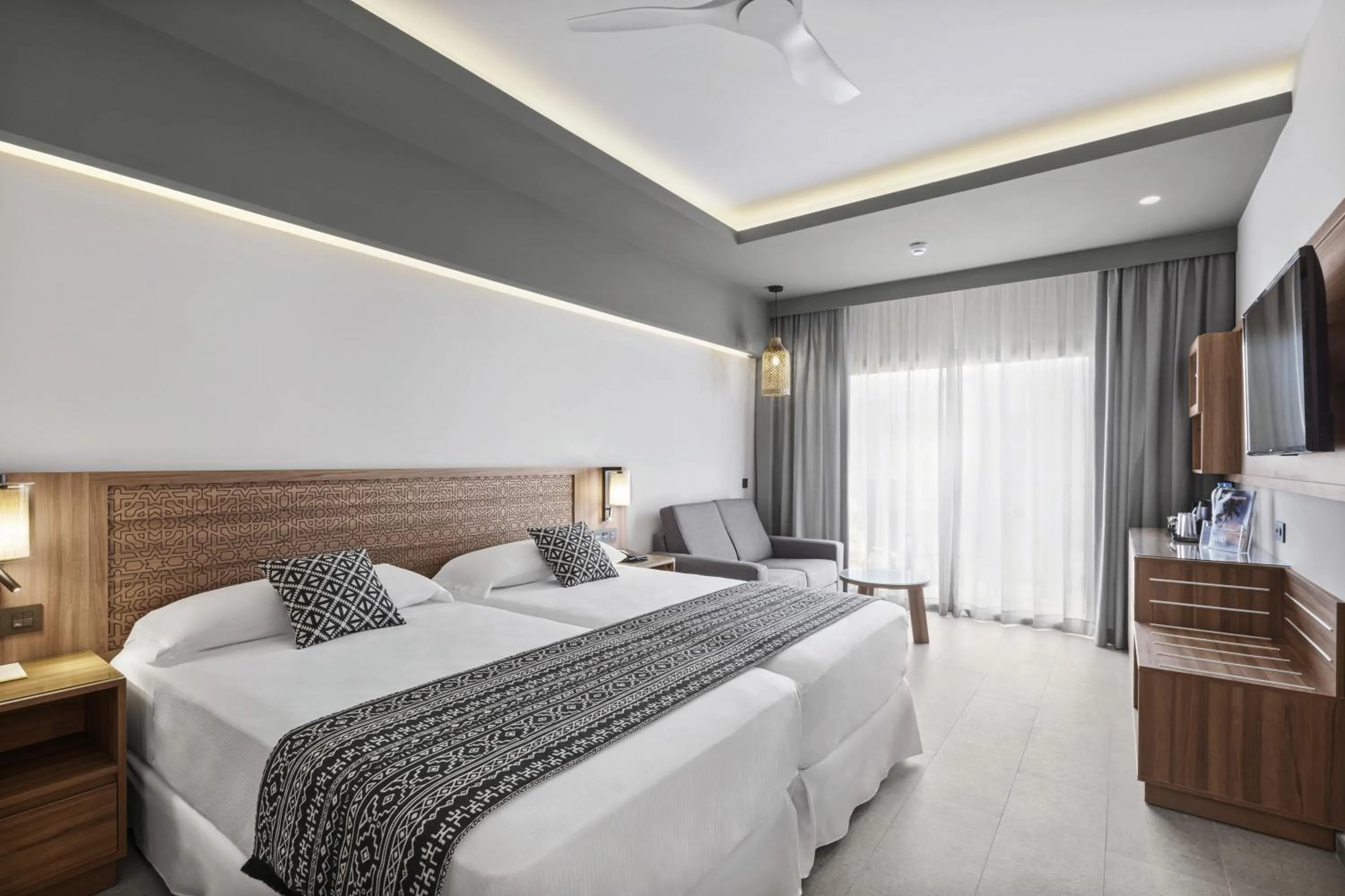 Bed in Hotel Riu Palace Santa Maria - All Inclusive