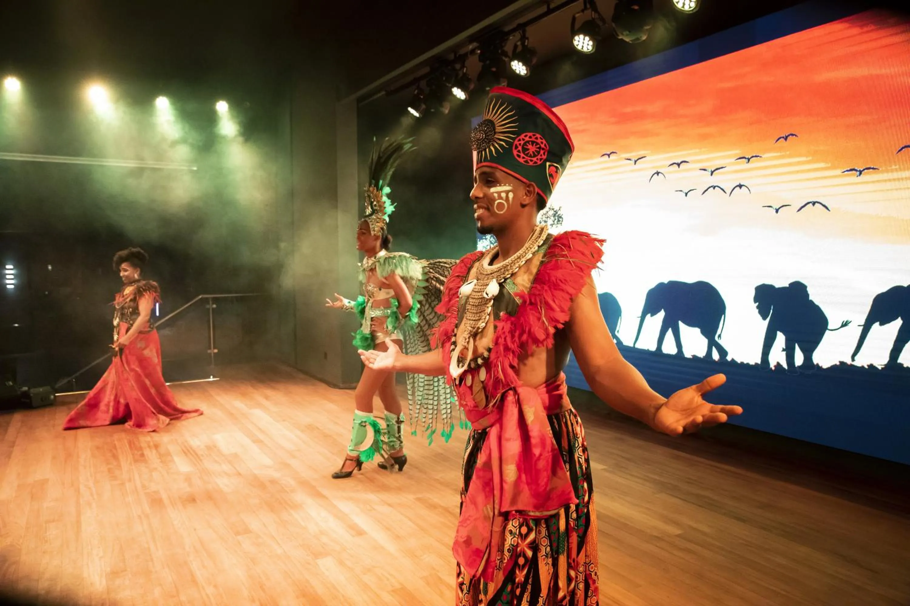 Evening entertainment in Hotel Riu Palace Santa Maria - All Inclusive