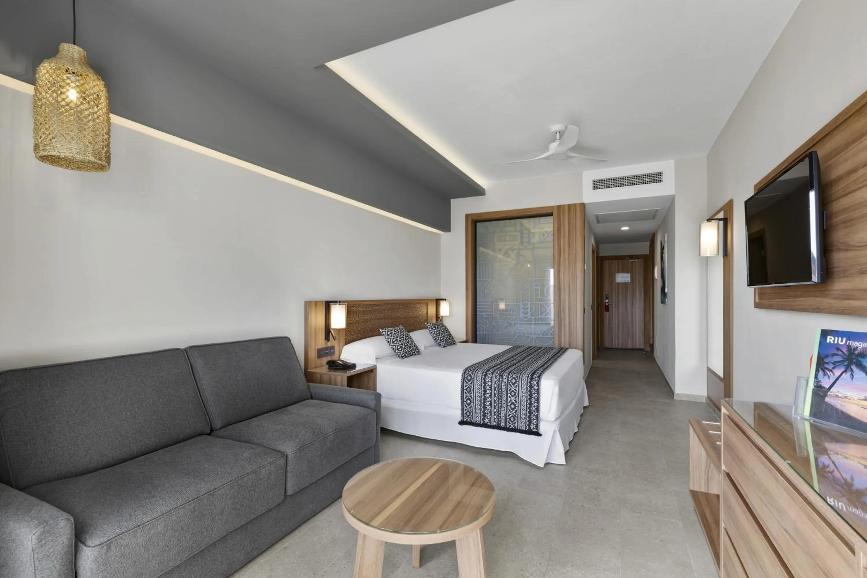 Bed in Hotel Riu Palace Santa Maria - All Inclusive