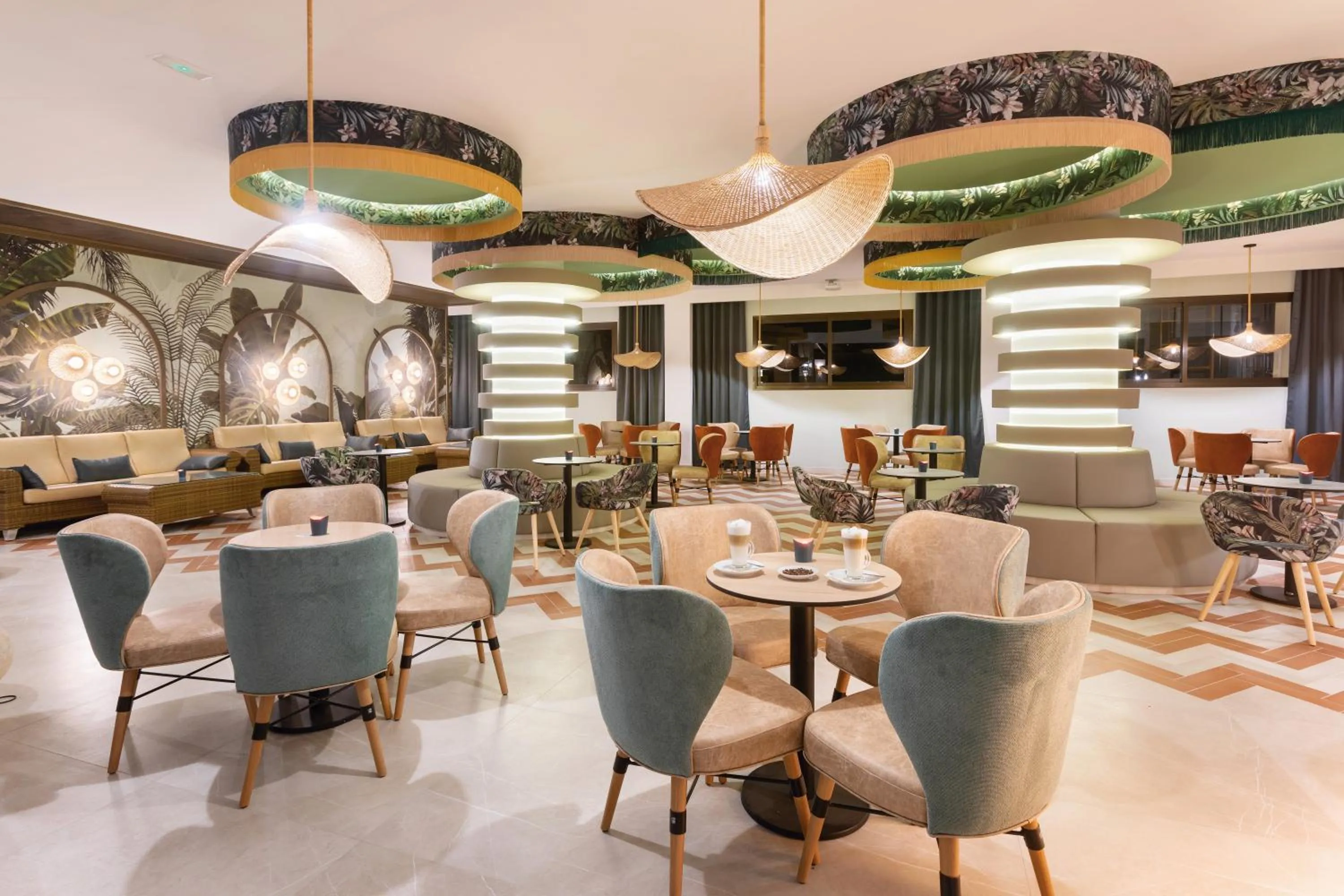 Lounge or bar in Hotel Riu Karamboa - Adults Only - All Inclusive