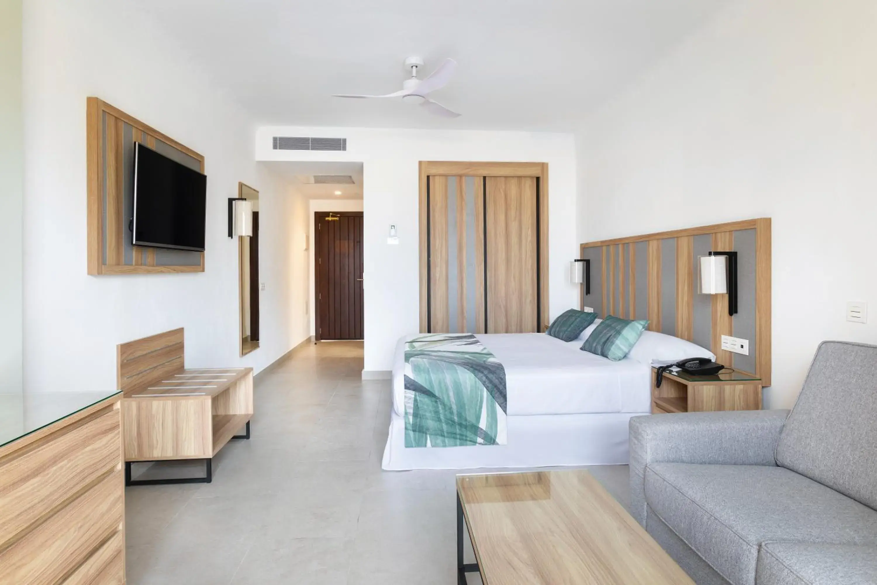 Bed in Hotel Riu Karamboa - Adults Only - All Inclusive Bed in Hotel Riu Karamboa - Adults Only - All Inclusive