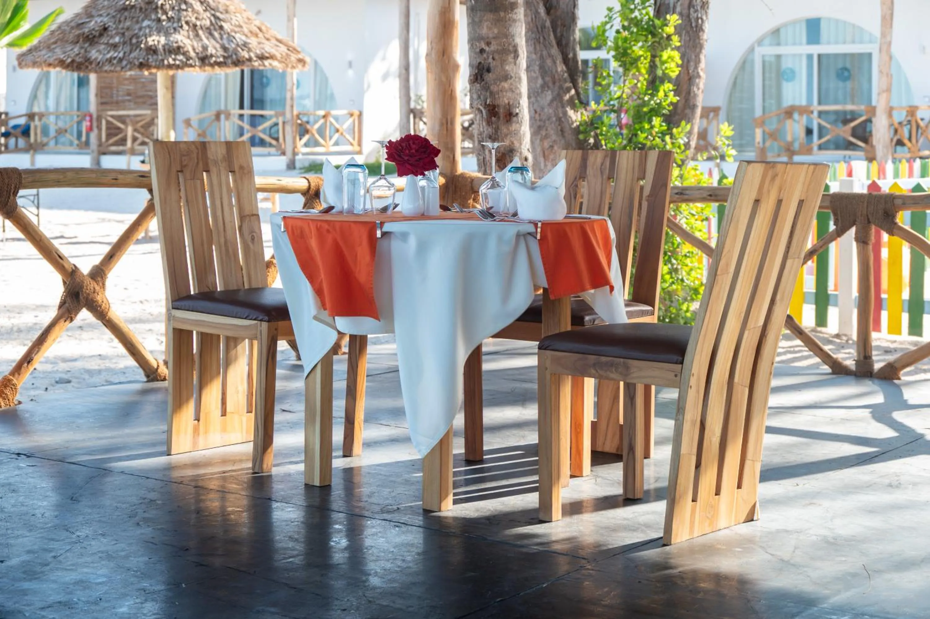 Restaurant/places to eat in Royal Mandarin Hotel & Resort