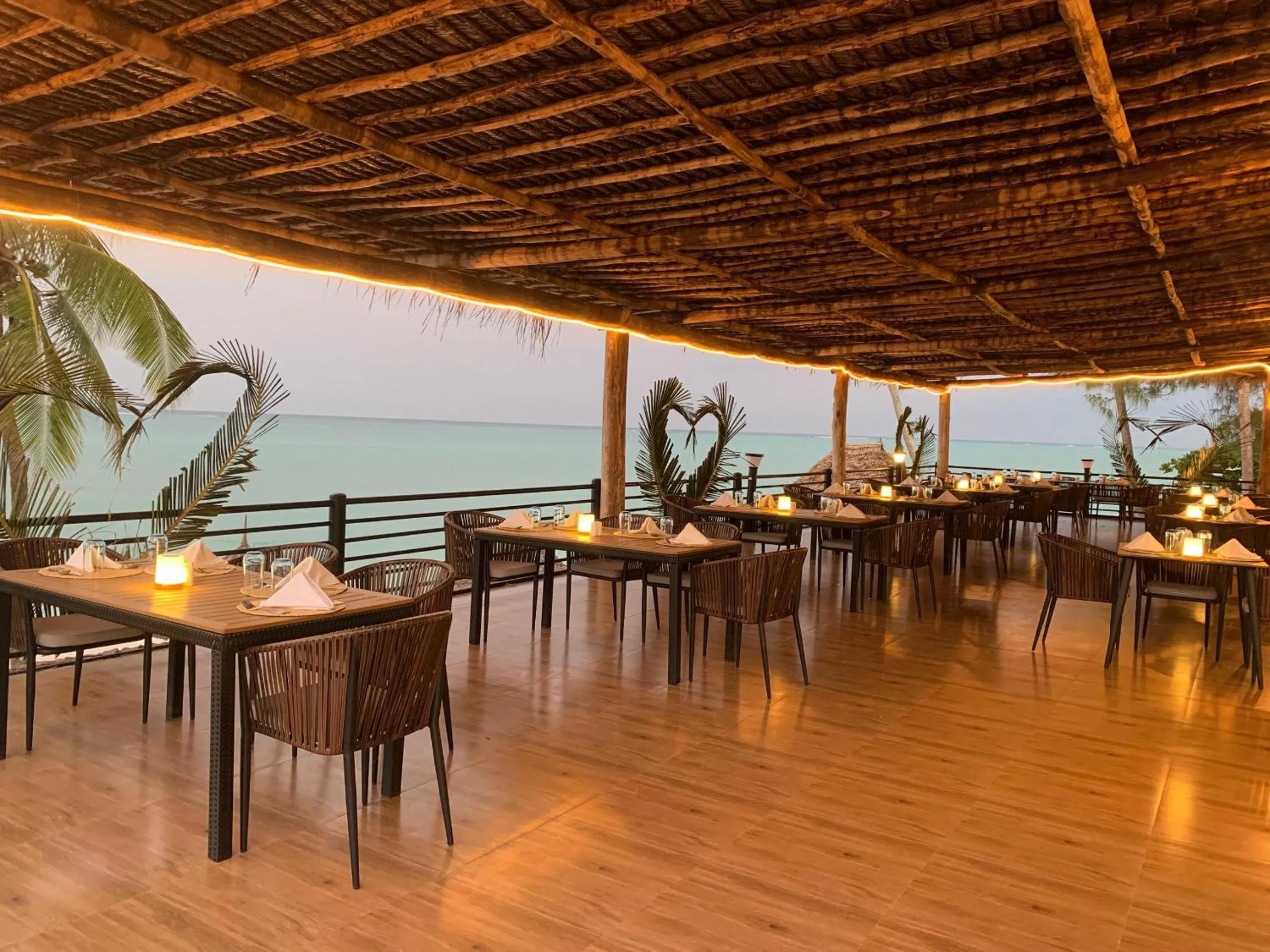 Restaurant/places to eat in Royal Mandarin Hotel & Resort