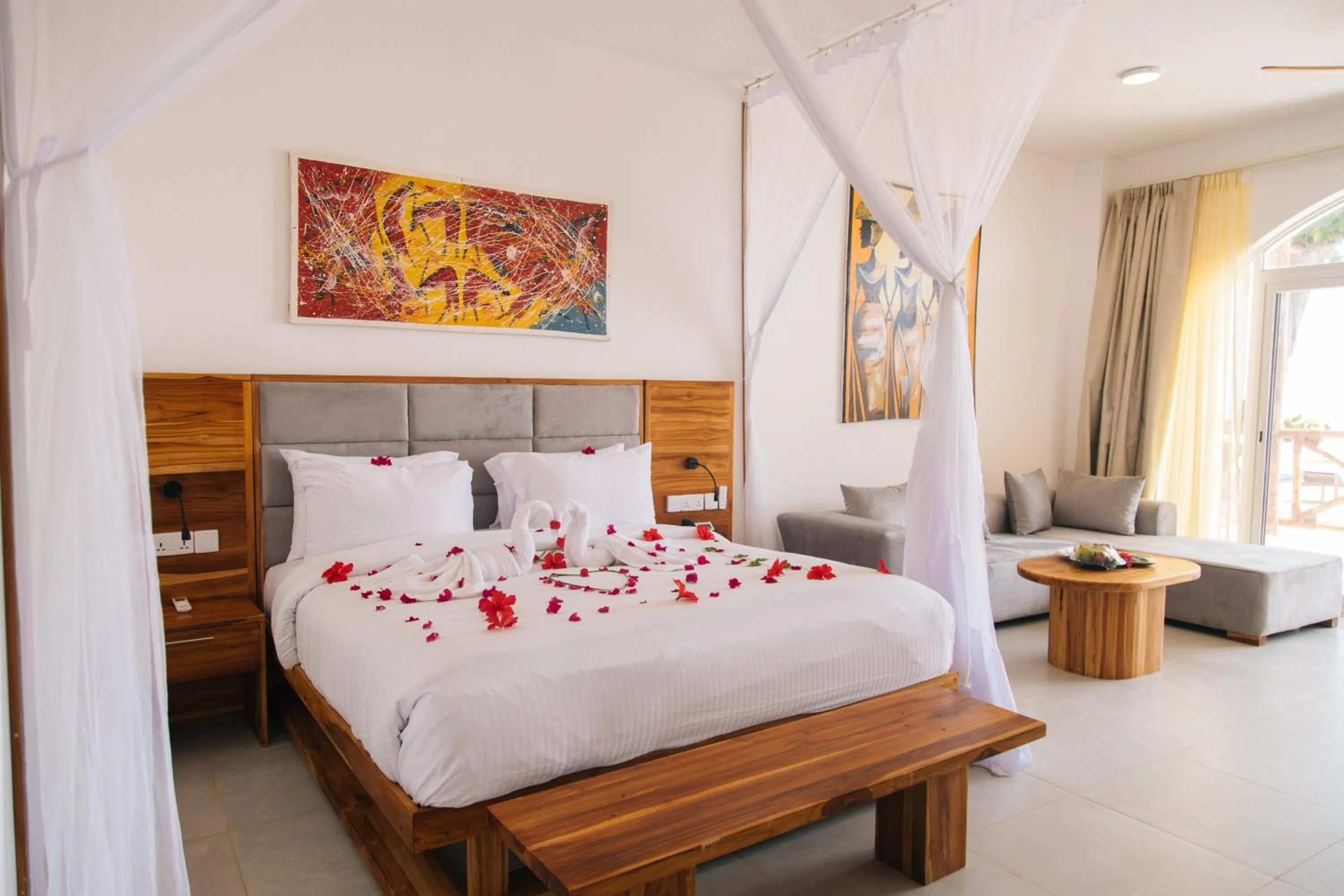 Bed in Royal Mandarin Hotel & Resort