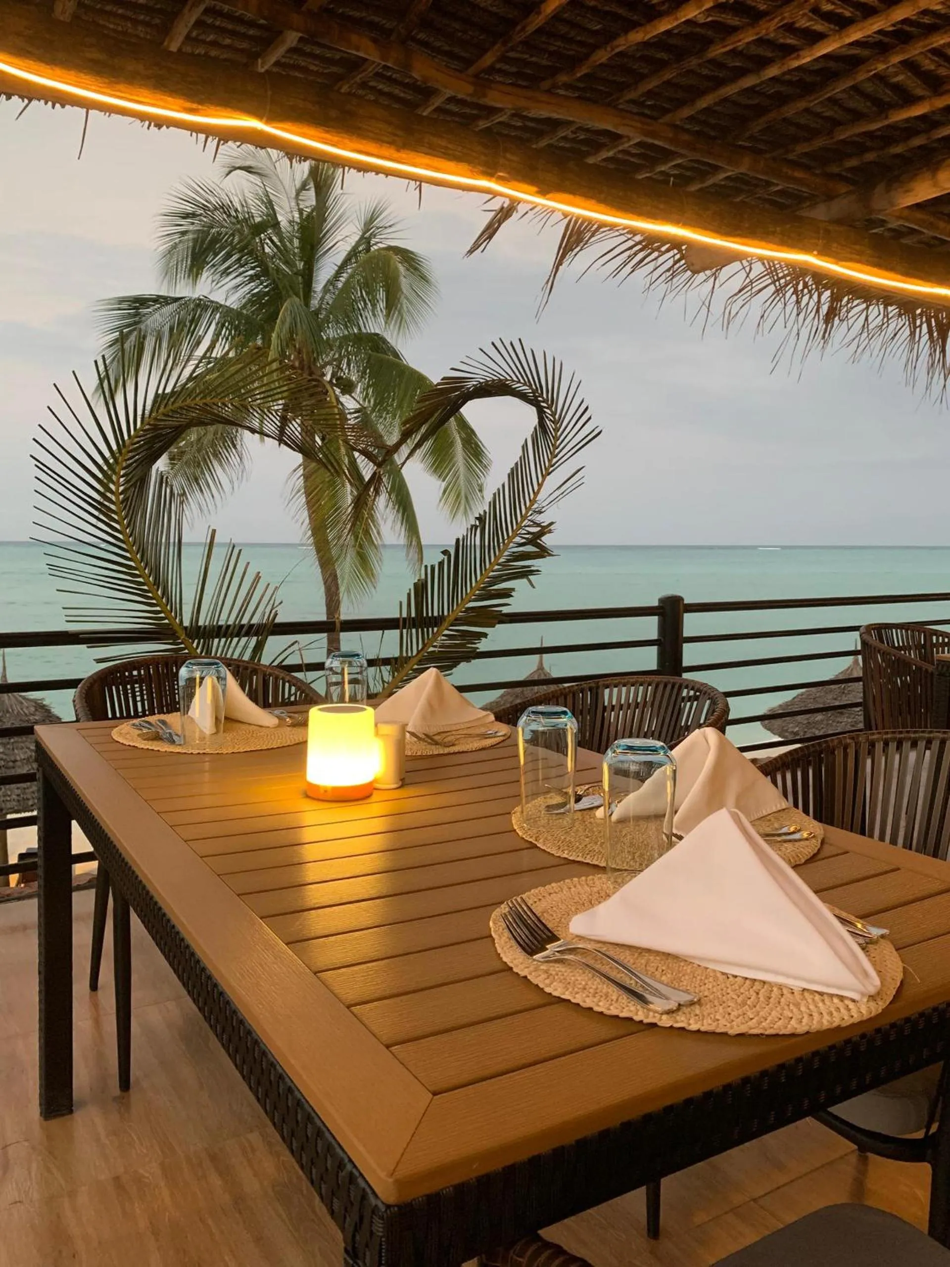 Restaurant/places to eat in Royal Mandarin Hotel & Resort