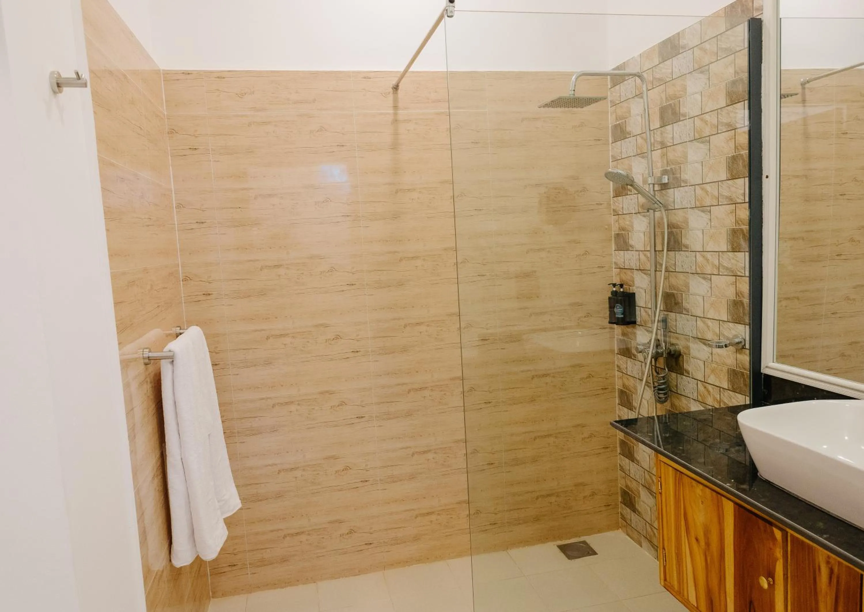 Shower in Royal Mandarin Hotel & Resort Zanzibar