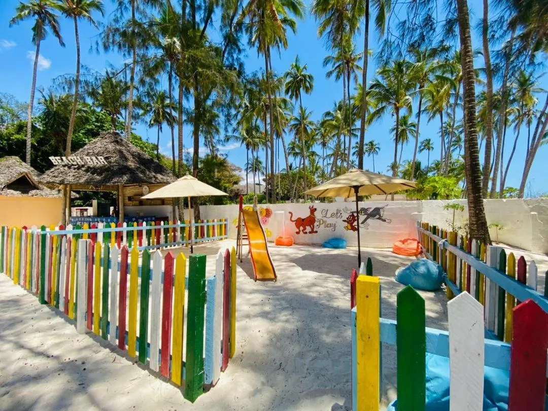 Kids's club in Royal Mandarin Hotel & Resort