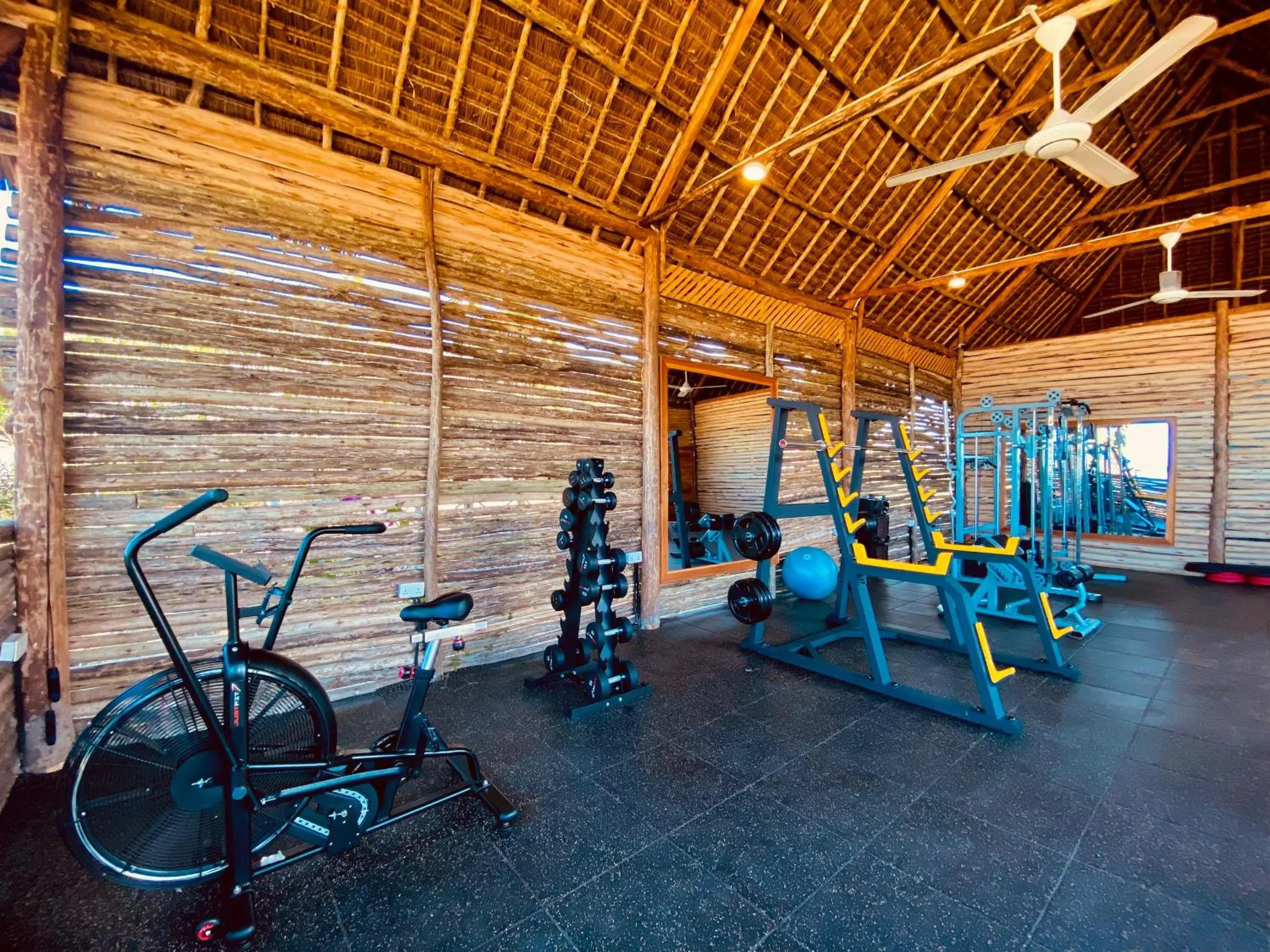 Fitness centre/facilities in Royal Mandarin Hotel & Resort