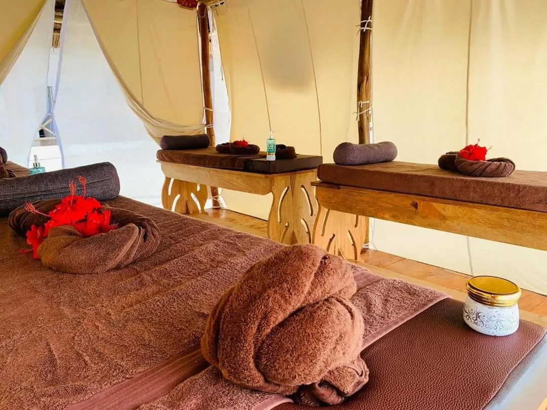 Spa and wellness centre/facilities, Bed in Royal Mandarin Hotel & Resort