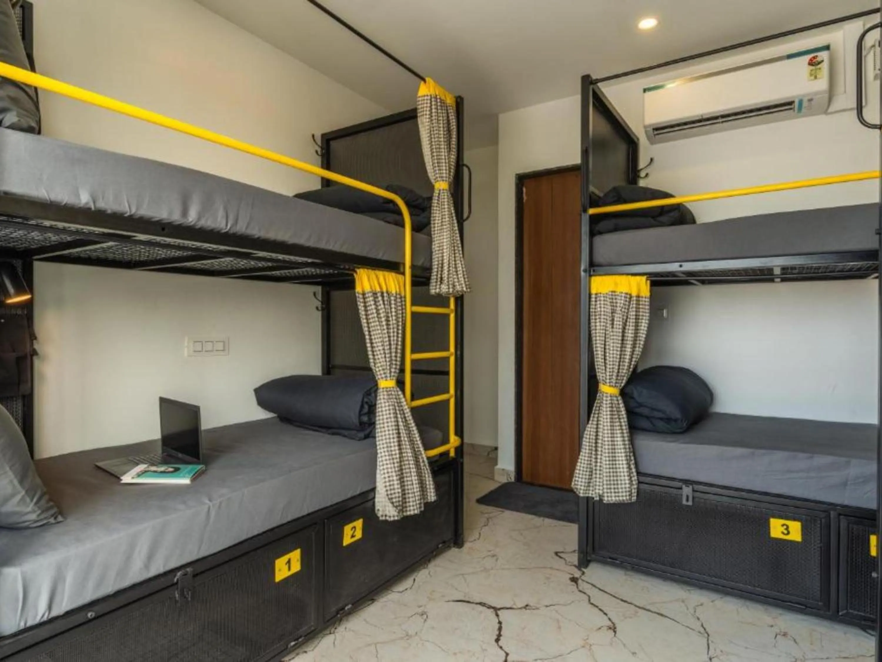 Bed in The Hosteller Goa, Mandrem