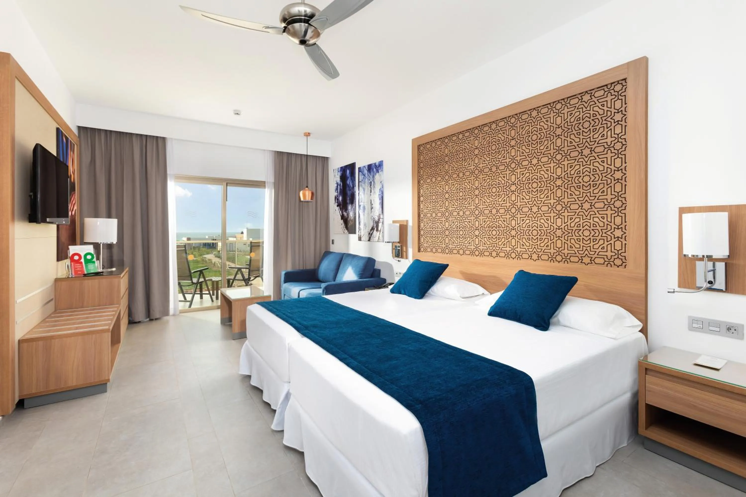 Bed in Hotel Riu Palace Boavista - All Inclusive