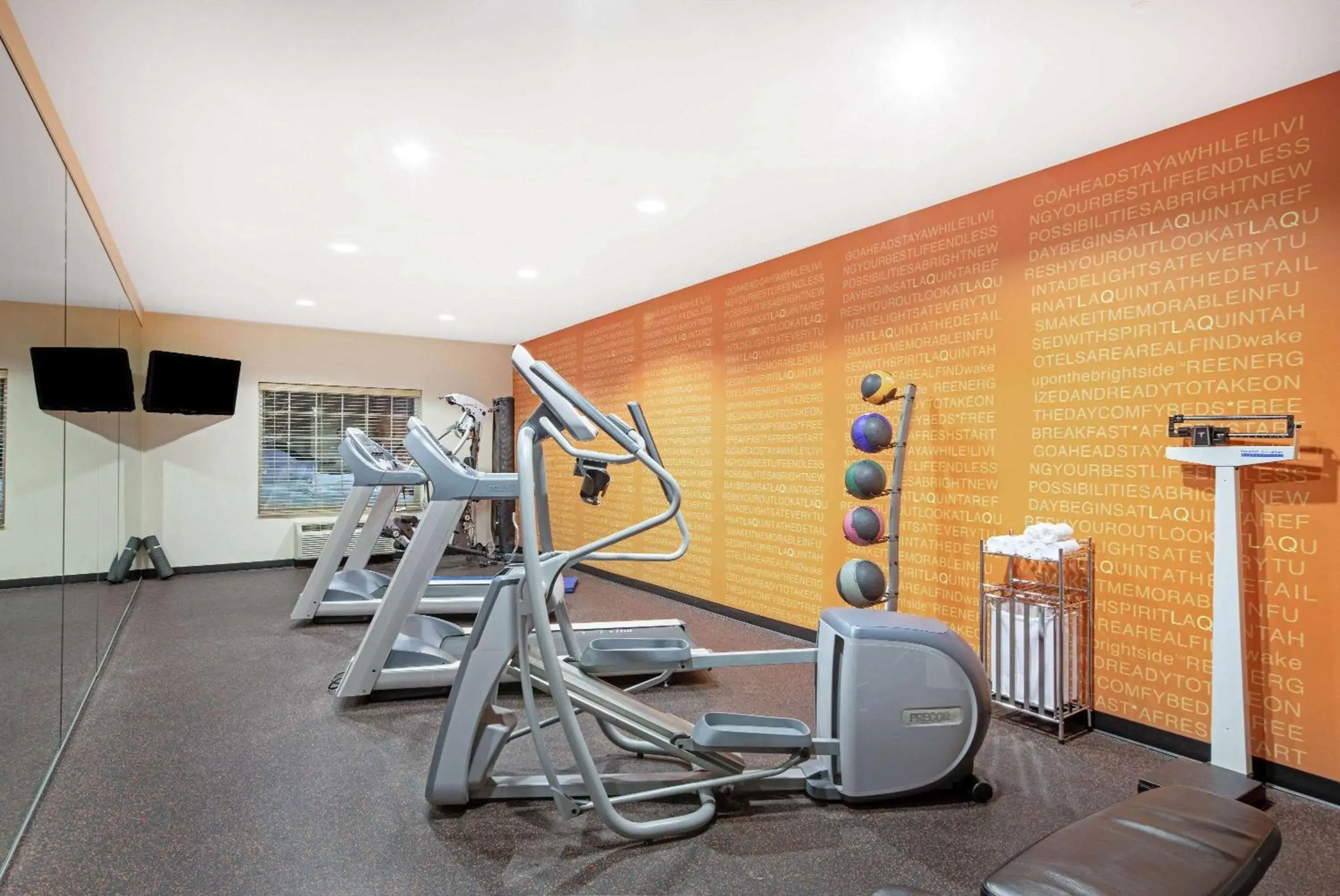 Fitness centre/facilities in La Quinta by Wyndham Grand Forks Fitness centre/facilities in La Quinta by Wyndham Grand Forks
