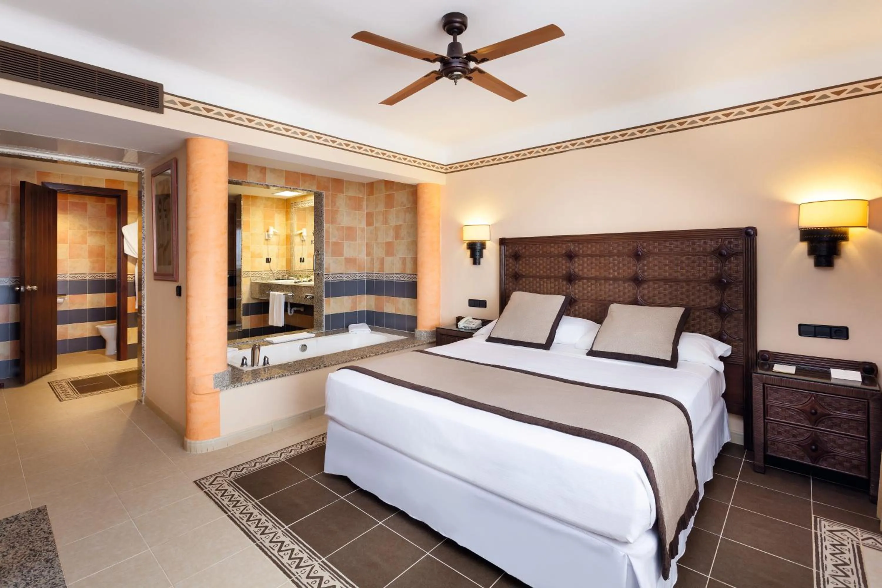 Toilet, Bed in Hotel Riu Touareg - All Inclusive