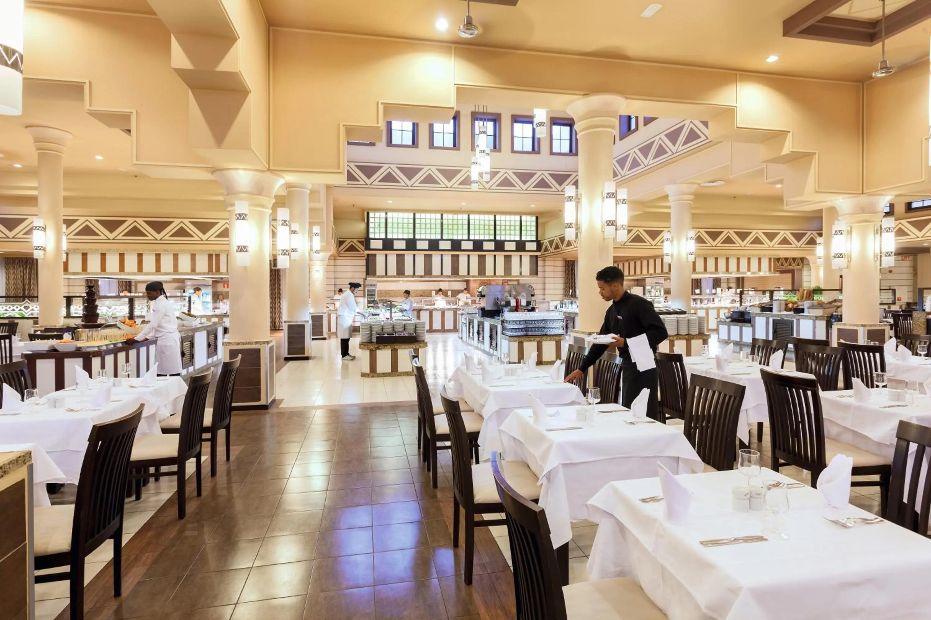 Restaurant/places to eat in Hotel Riu Touareg - All Inclusive