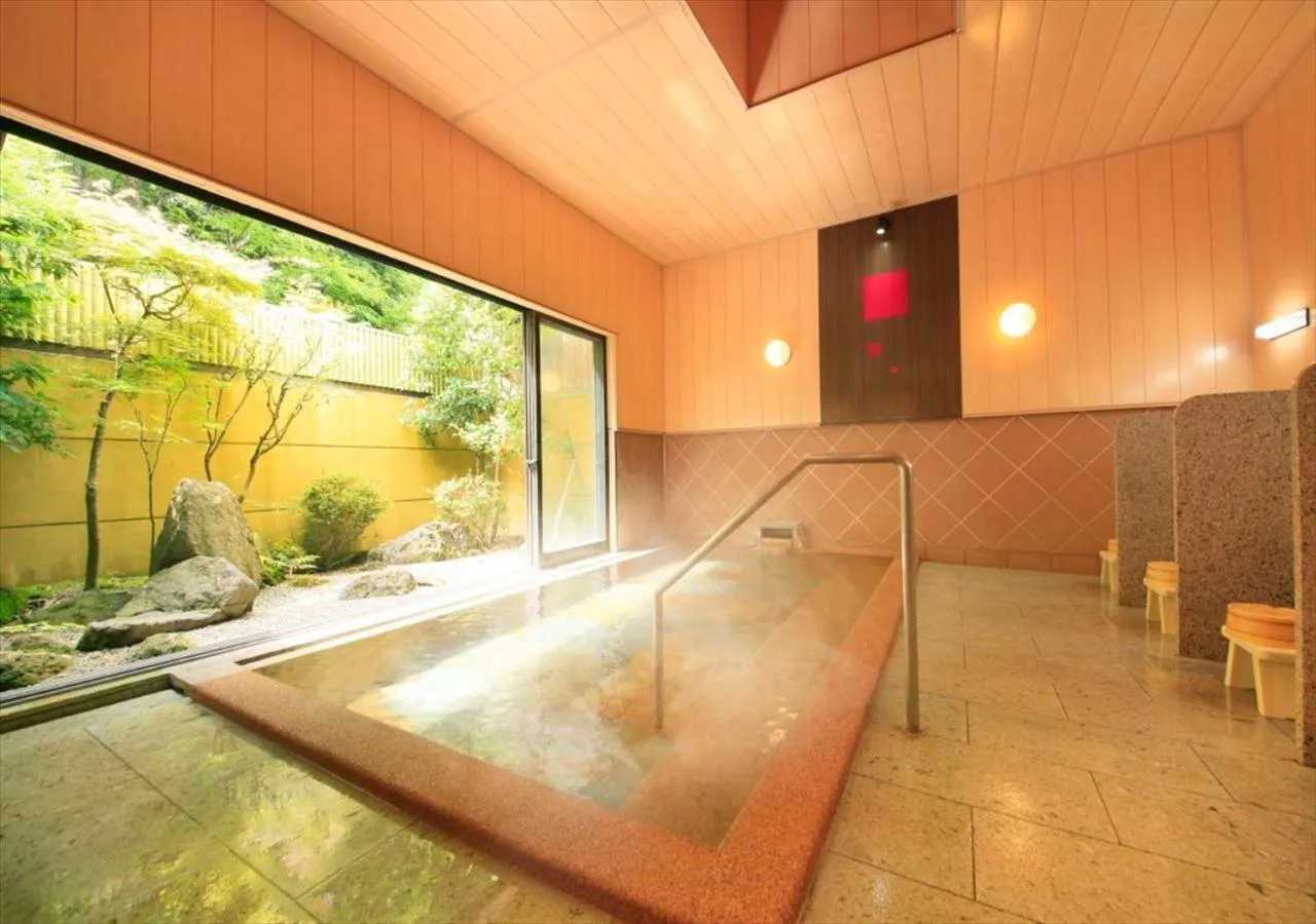 Hot Spring Bath in Saikatei Jidaiya