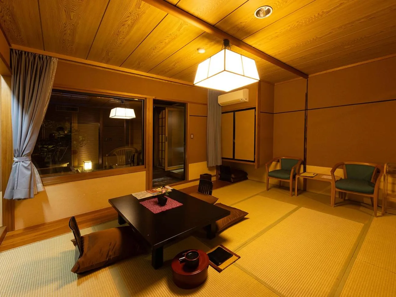 Photo of the whole room in Saikatei Jidaiya