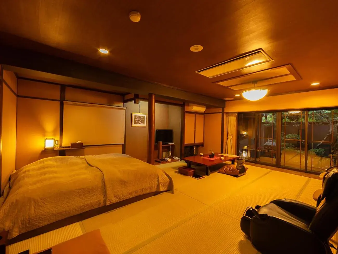 Japanese-Style Room with Low bed and Open Air Bath - Non-Smoking in Saikatei Jidaiya Japanese-Style Room with Low bed and Open Air Bath - Non-Smoking in Saikatei Jidaiya
