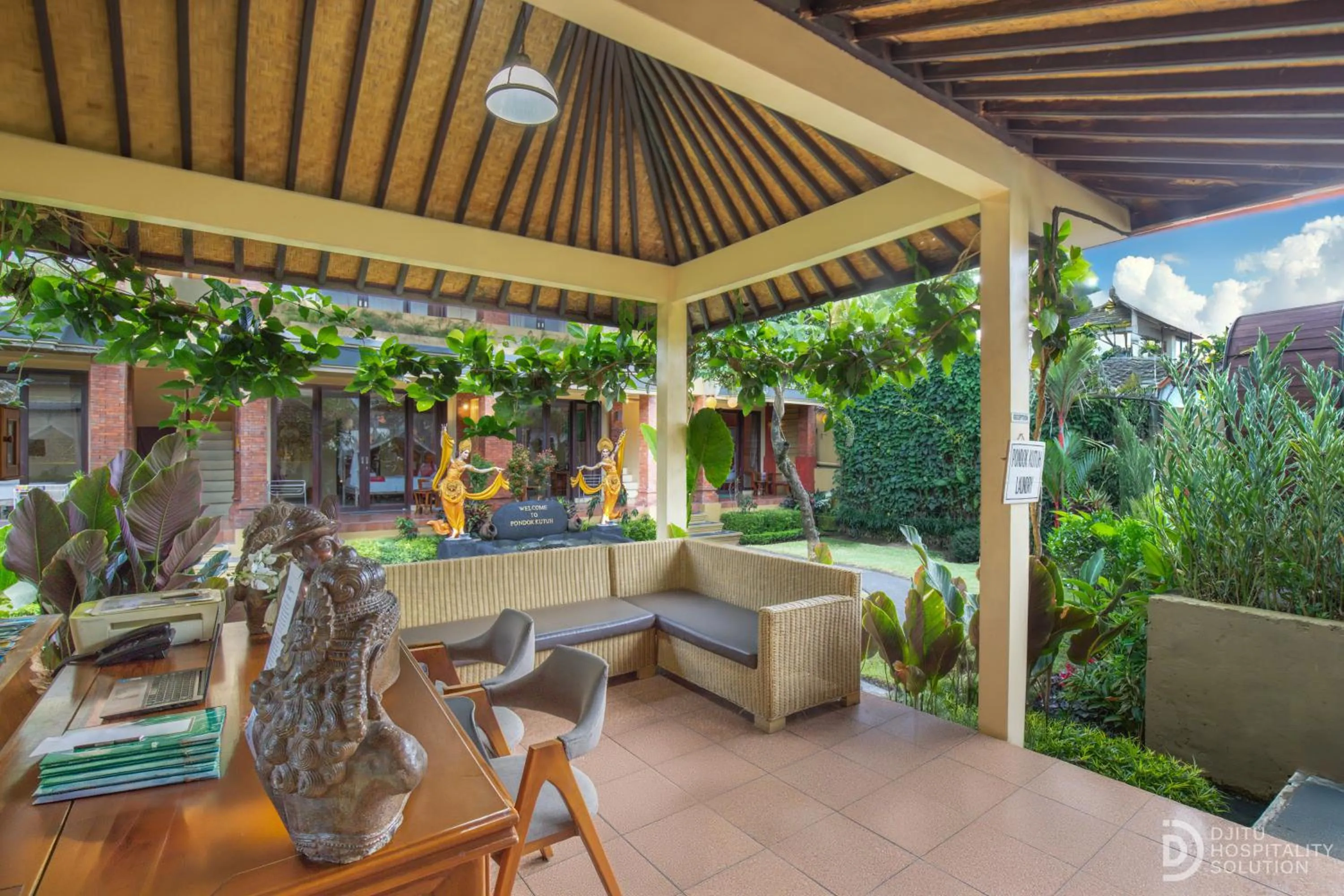 Lobby or reception in Pondok Kutuh Guest House