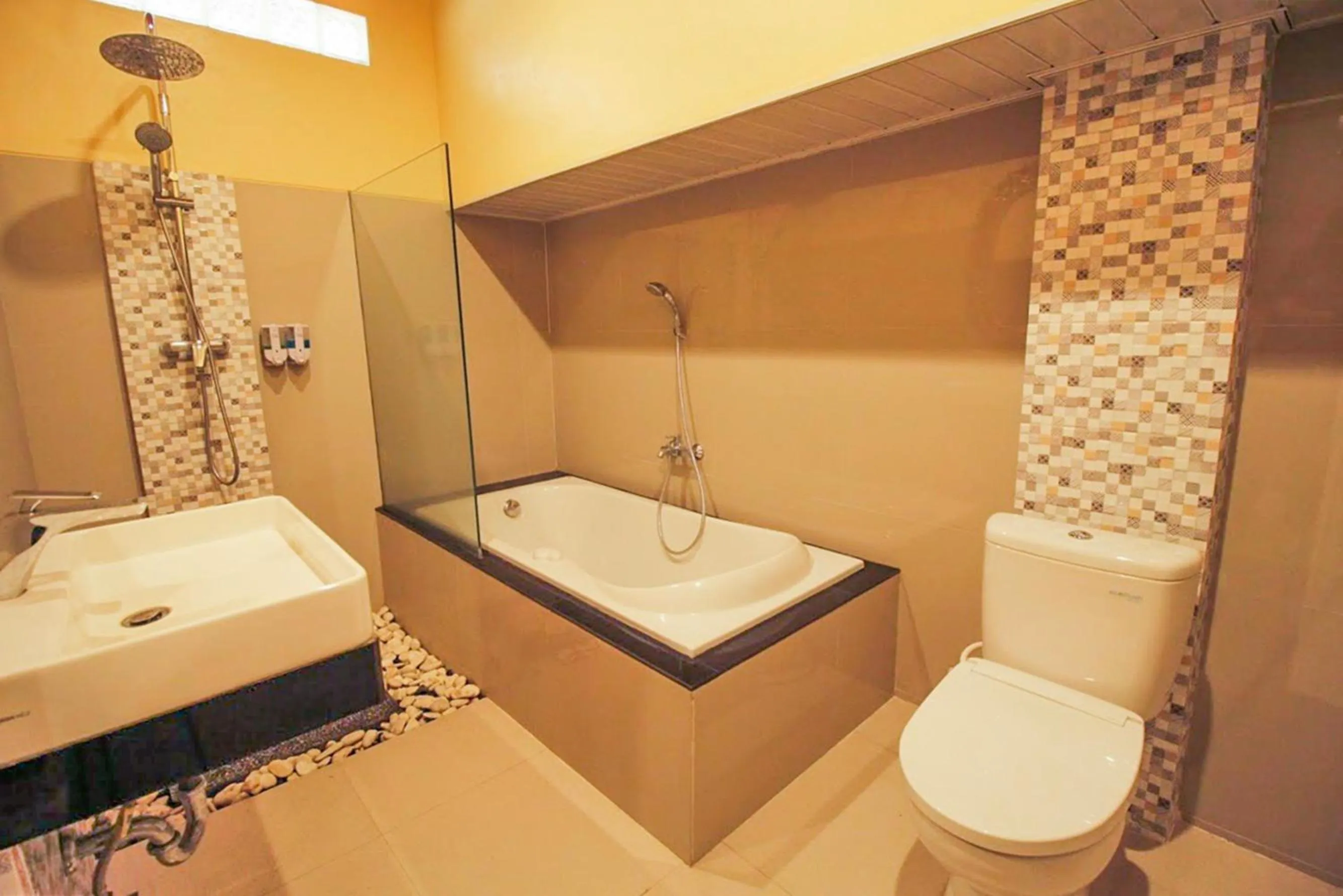 Shower in Pondok Kutuh Guest House