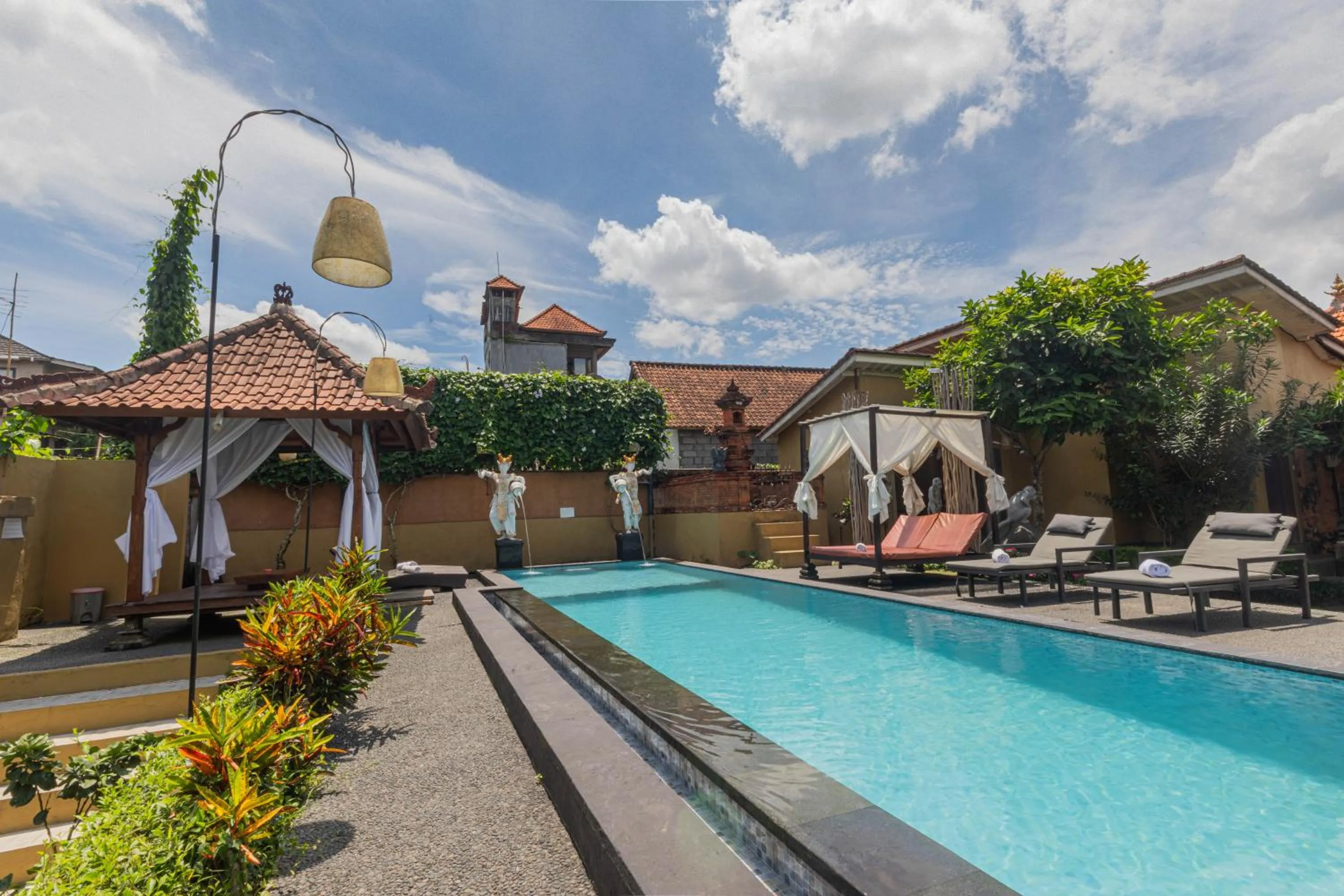 Swimming pool in Pondok Kutuh Guest House