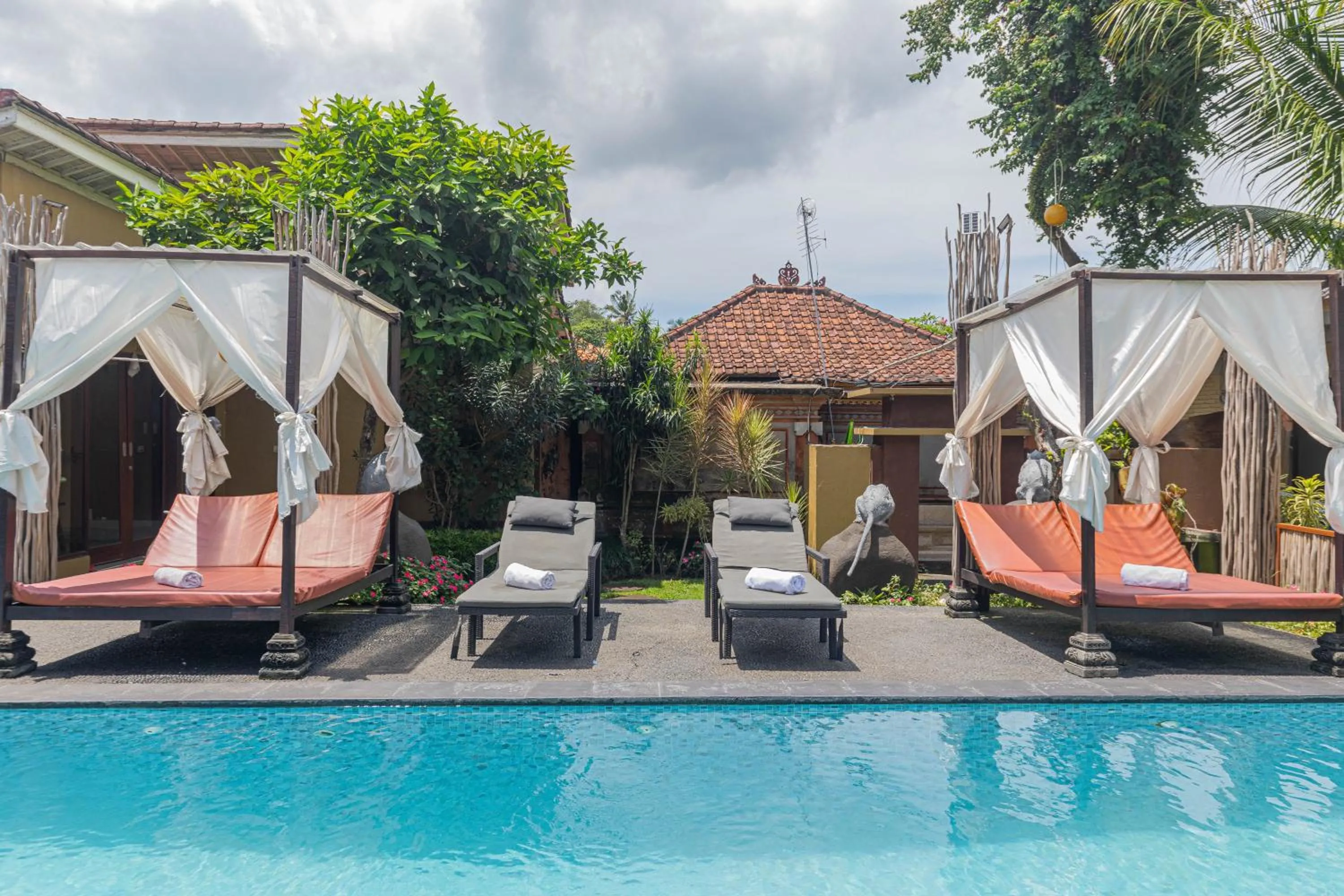 Swimming pool in Pondok Kutuh Guest House