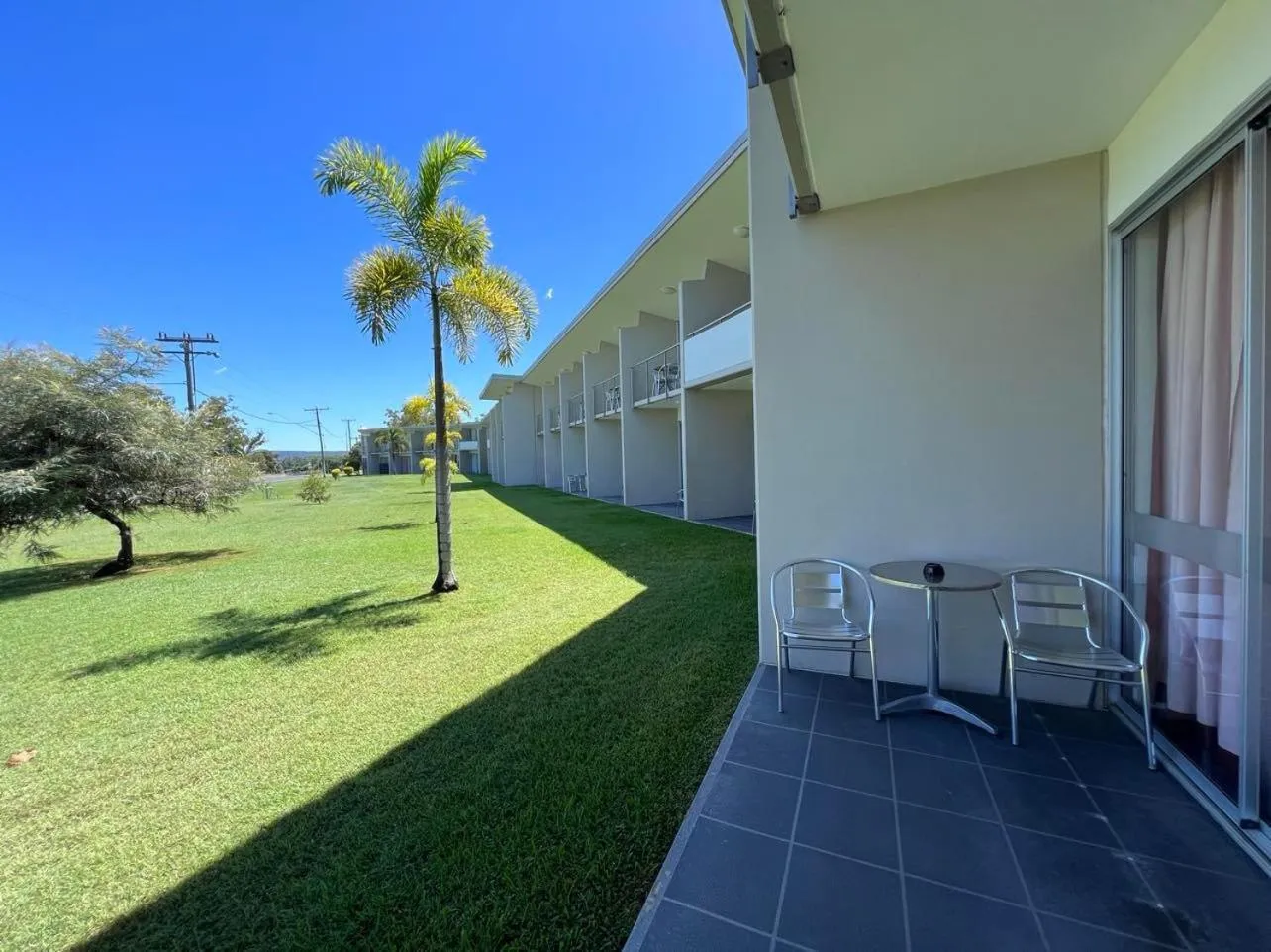 Property building in Country Roads Motor Inn Dysart