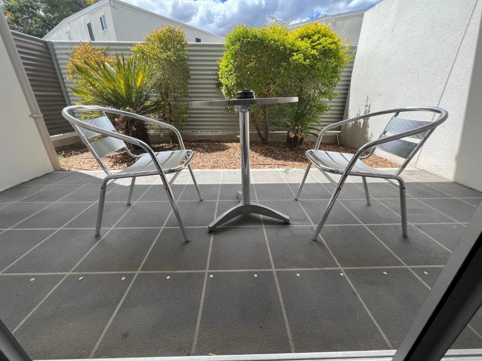 Pets in Country Roads Motor Inn Dysart