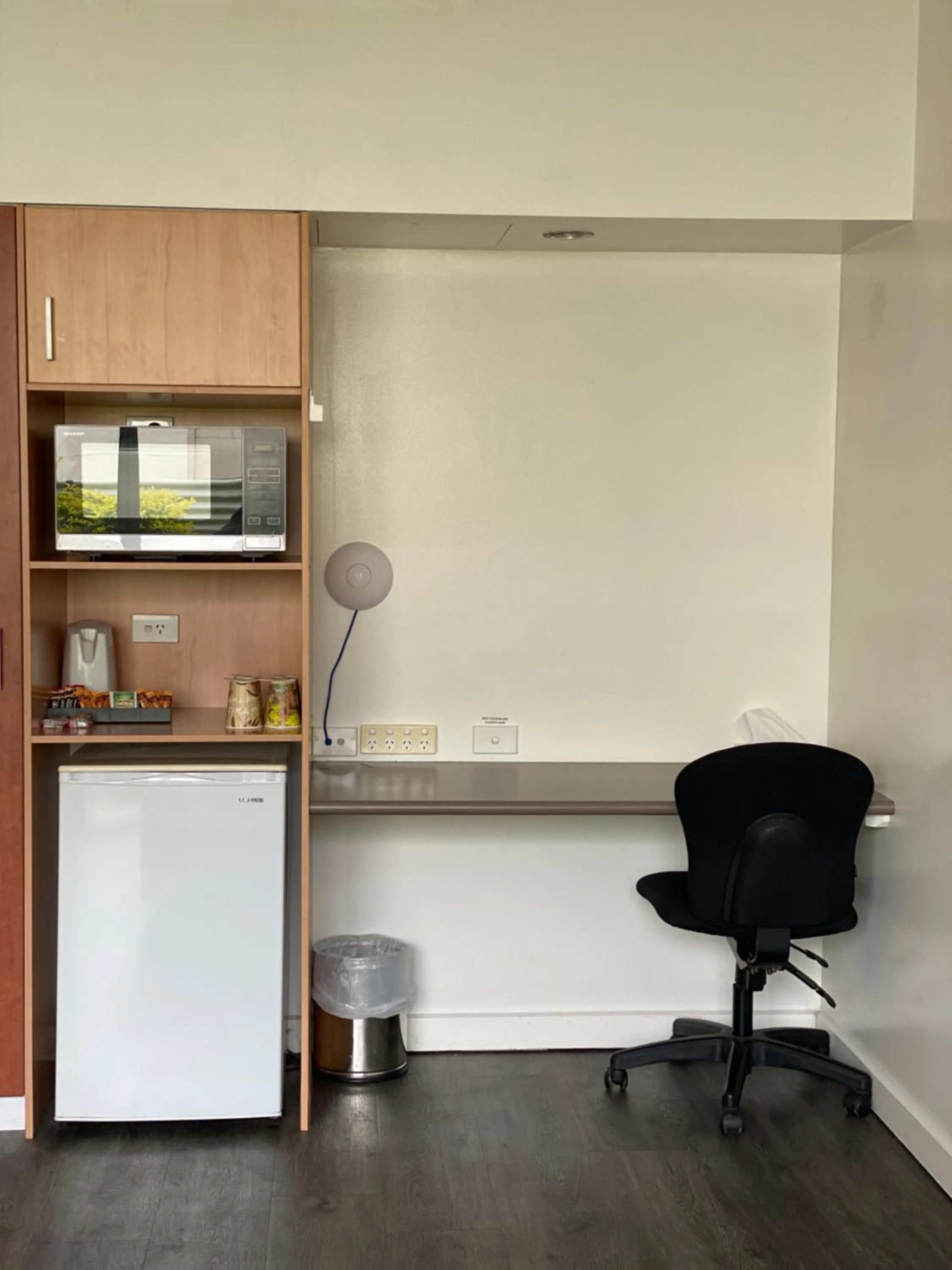 Coffee/tea facilities in Country Roads Motor Inn Dysart