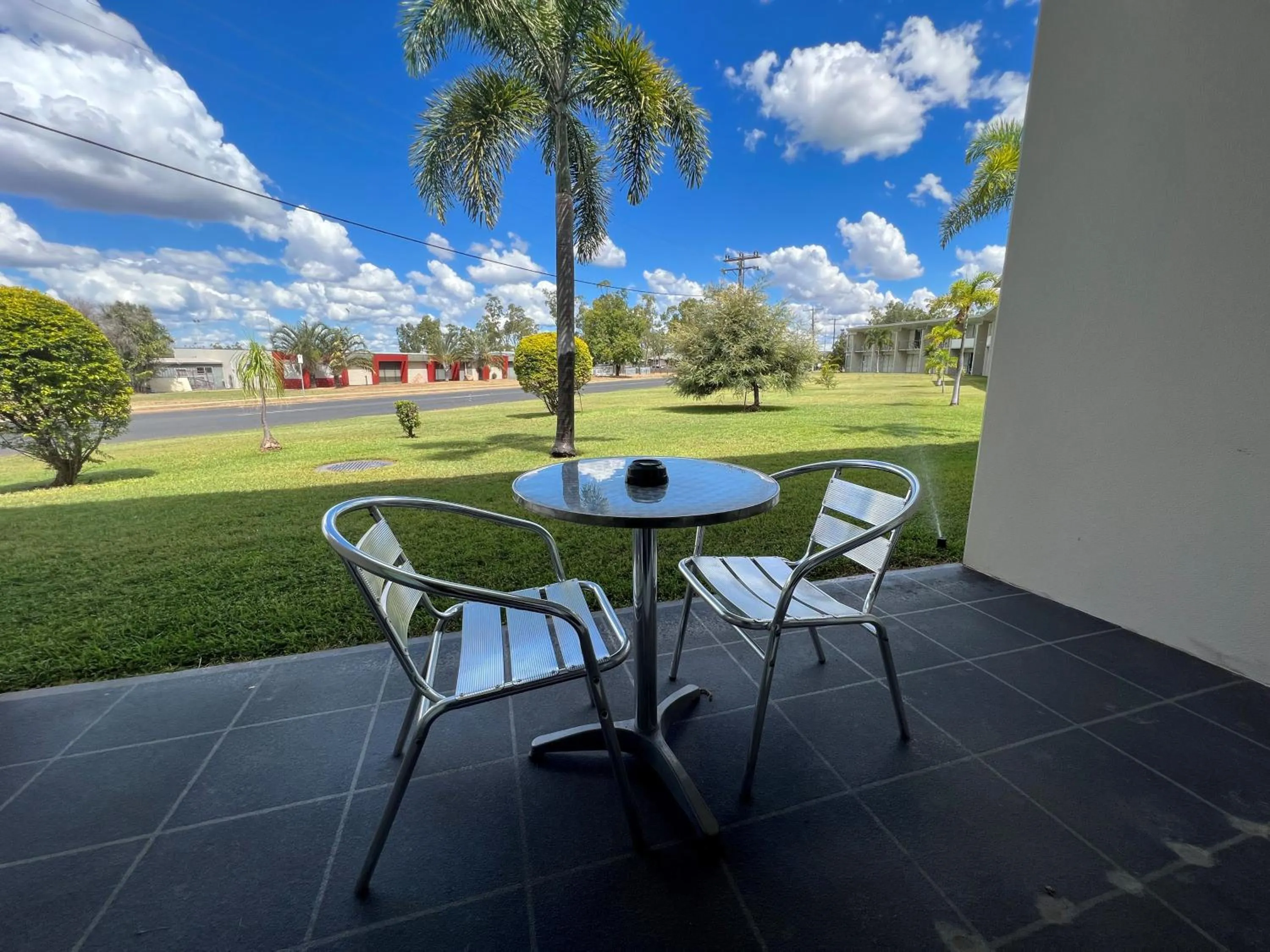 Seating area in Country Roads Motor Inn Dysart