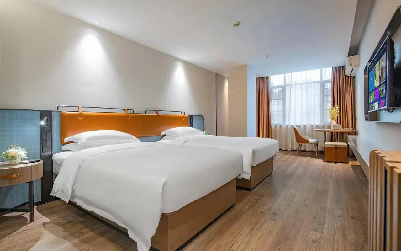 Superior Double or Twin Room - single occupancy in Echarm Hotel Guangzhou Jiahe Helong Branch Superior Double or Twin Room - single occupancy in Echarm Hotel Guangzhou Jiahe Helong Branch