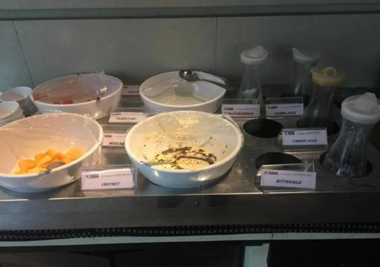 Breakfast in Tarawade Clarks Inn Pune