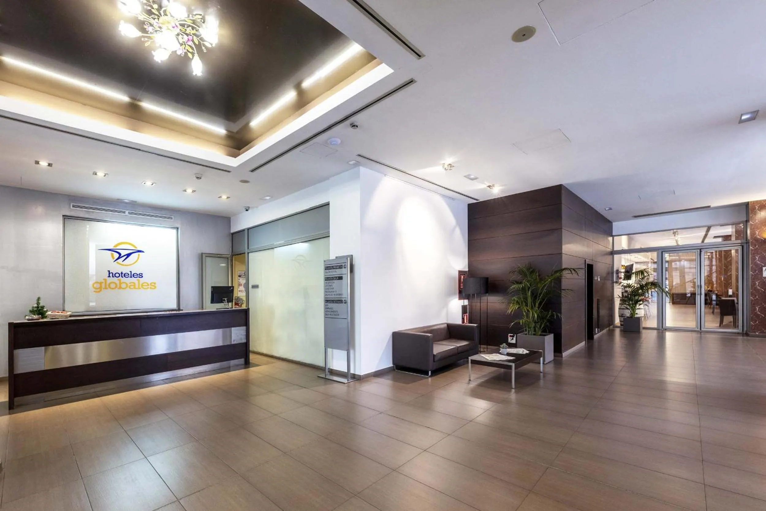 Lobby or reception in Globales Castillo de Ayud