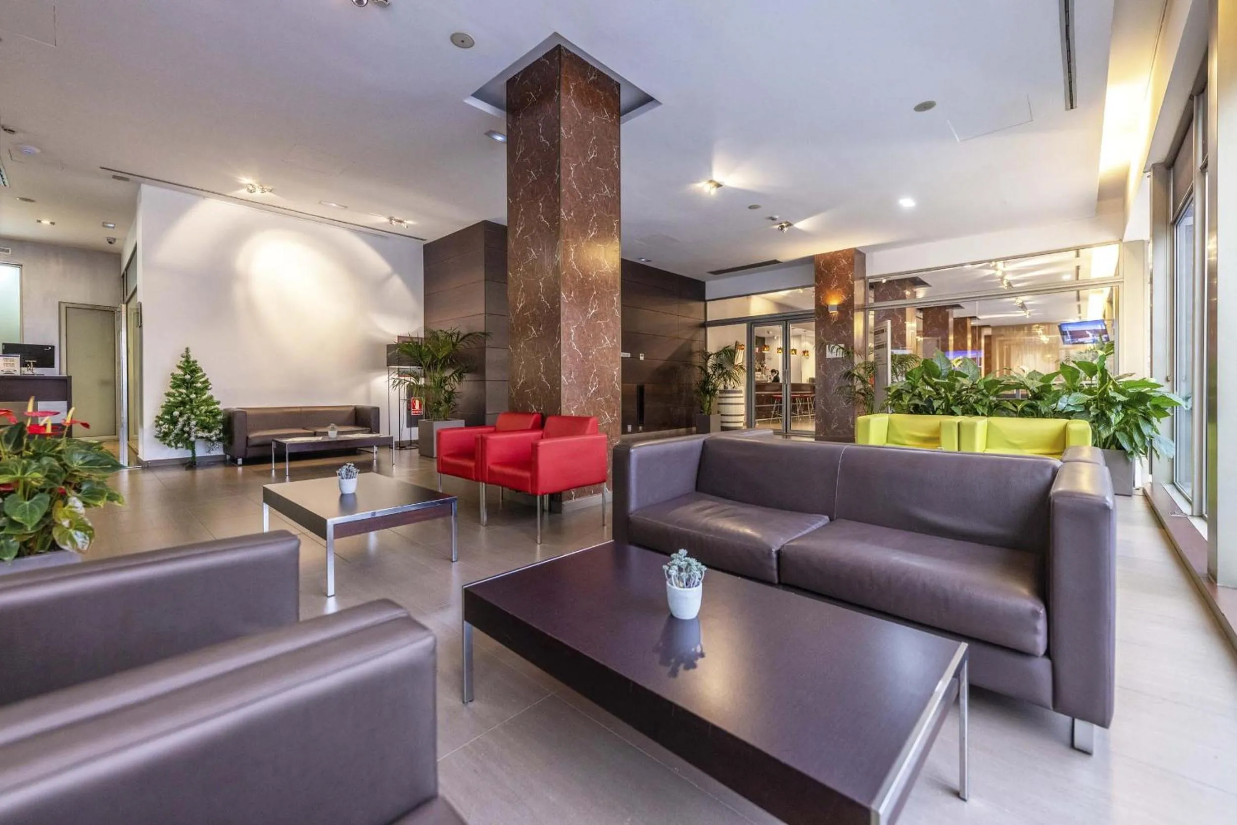 Lobby or reception in Globales Castillo de Ayud